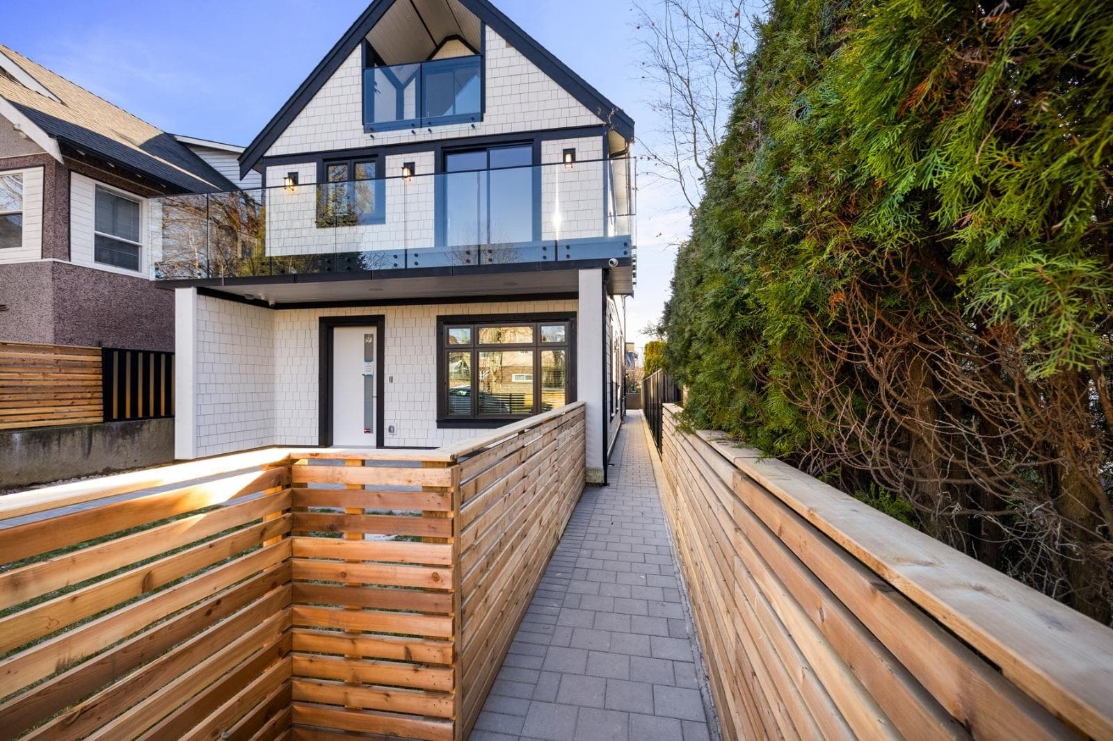 2334 E 5th Avenue, Vancouver, V5N 1N1 — photo 3