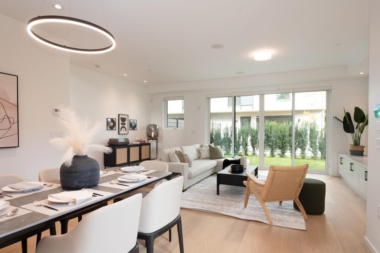 130 E 17th Avenue, Vancouver