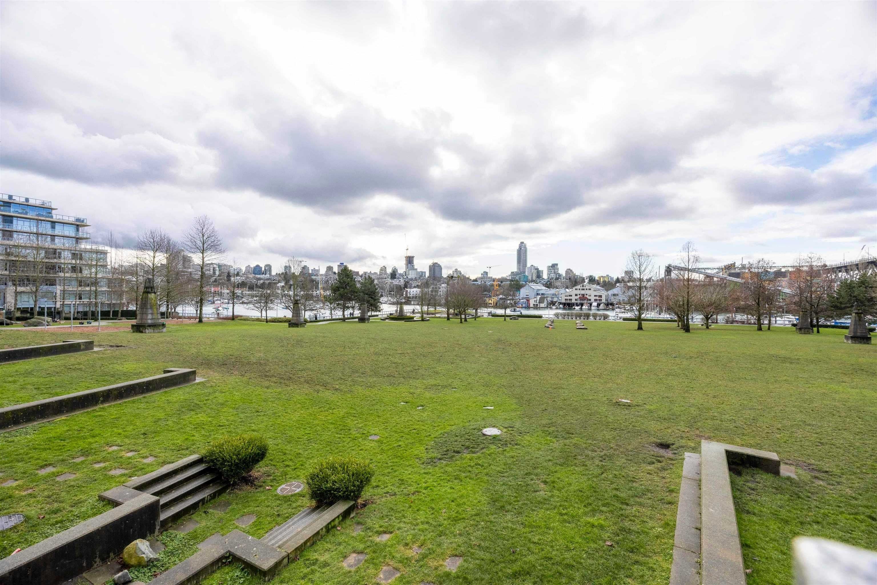 3207 - 583 Beach Crescent, Vancouver, V6Z 3E6 — photo 3