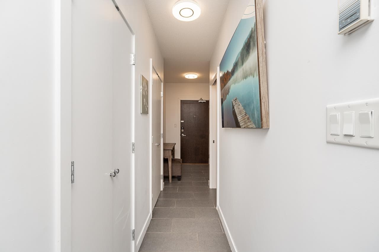 1709 - 688 Abbott Street, Vancouver, V6B 0B9 — photo 4