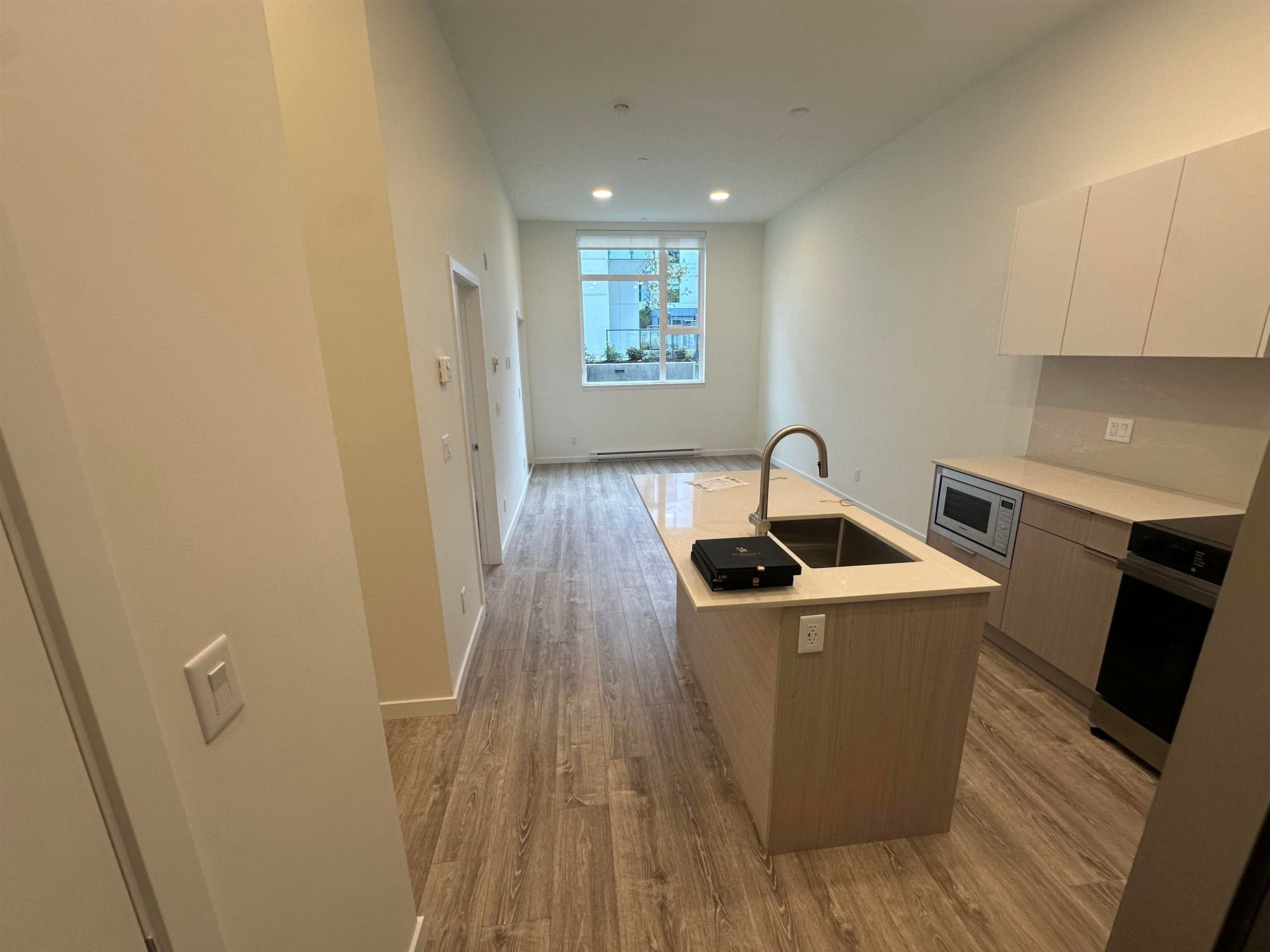 E101 - 10829 140 Street, Surrey, V3R 0H4 — photo 2