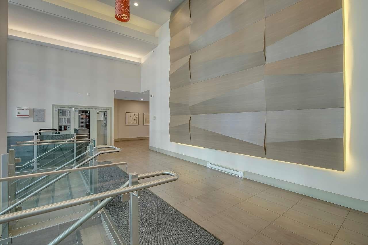 809 - 13325 102a Avenue, Surrey, V3T 5T1 — photo 3