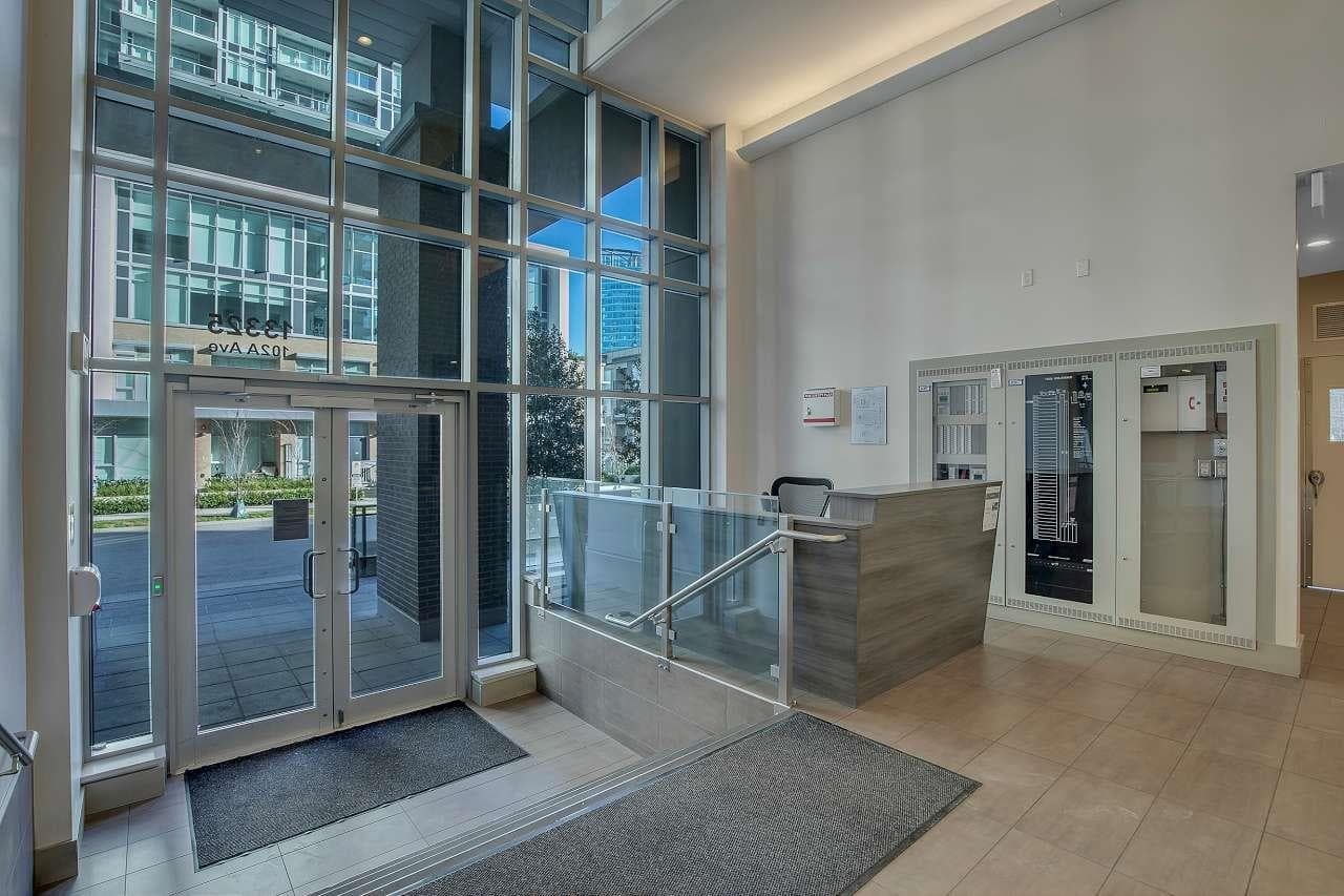 809 - 13325 102a Avenue, Surrey, V3T 5T1 — photo 4