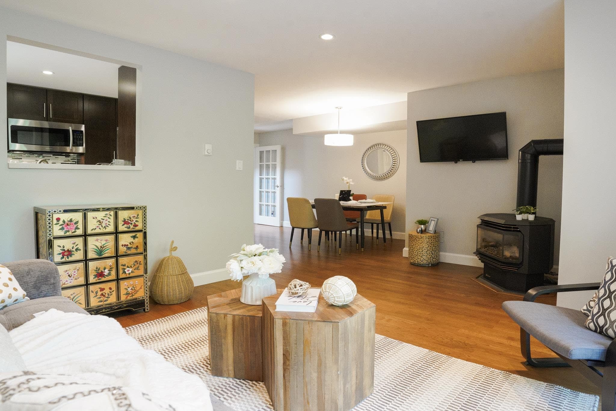 3349 Mountain Highway, North Vancouver, V7K 2H4 — photo 3