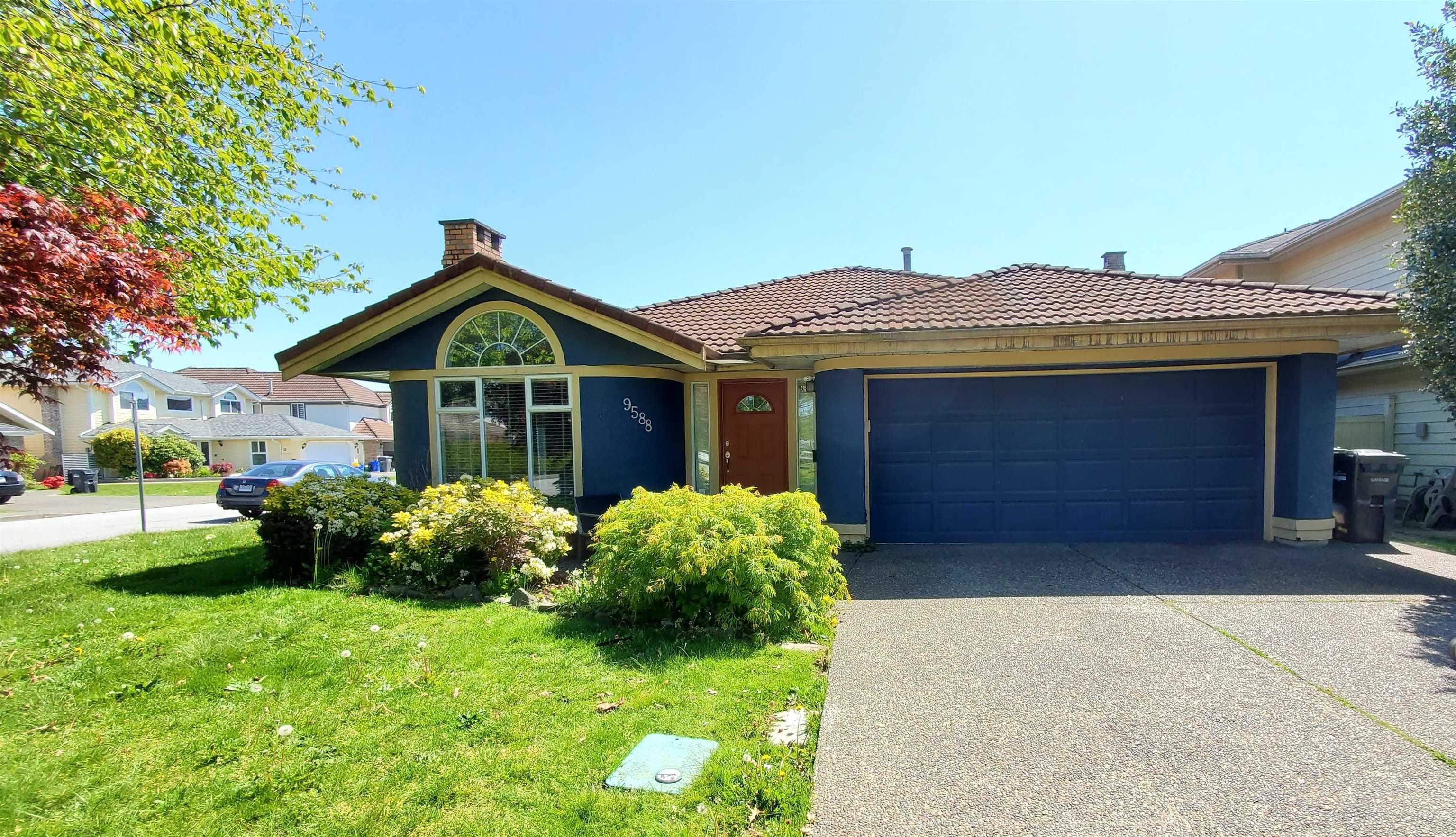 9588 Capstan Way, Richmond