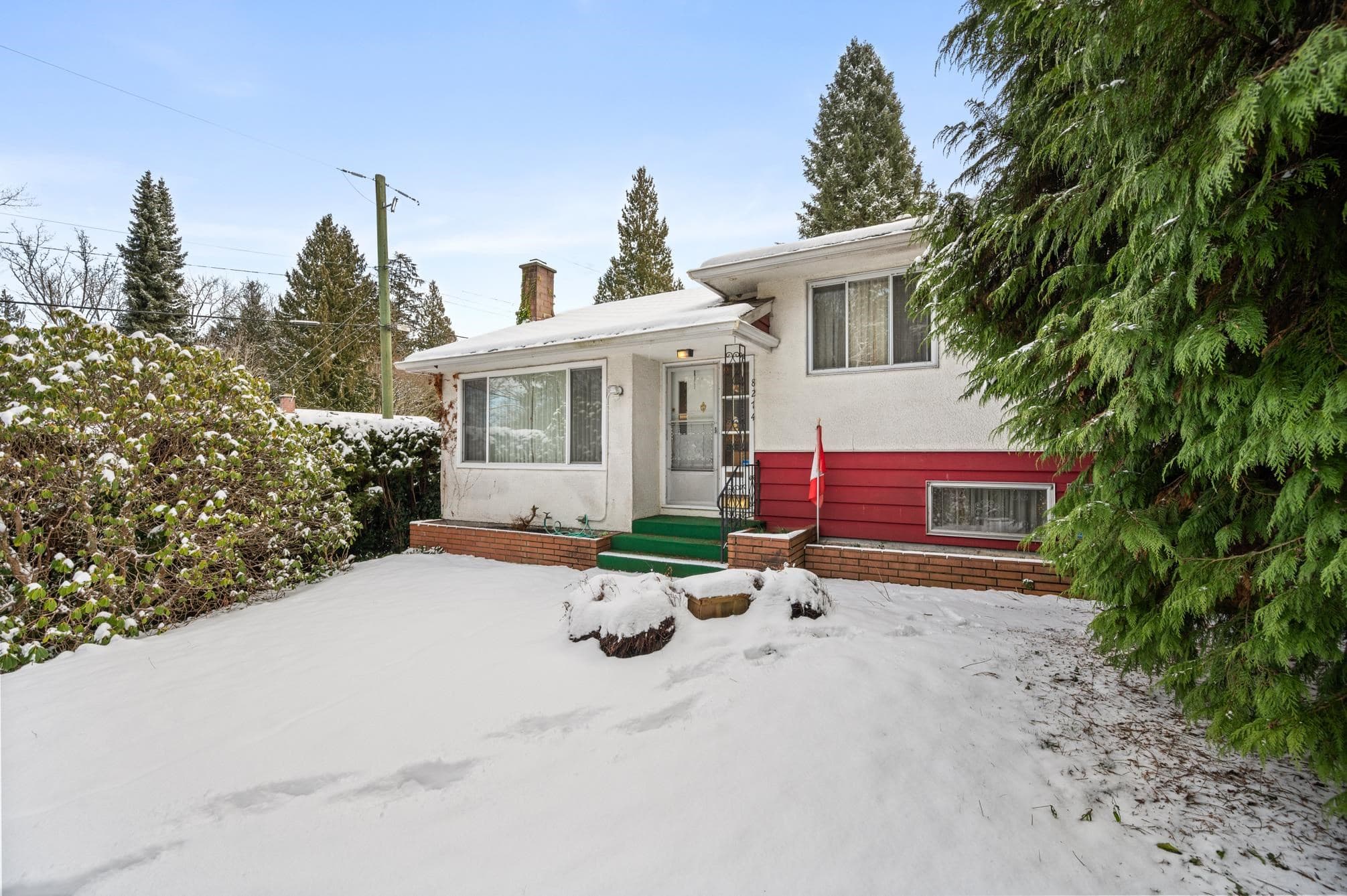 8274 Wedgewood Street, Burnaby