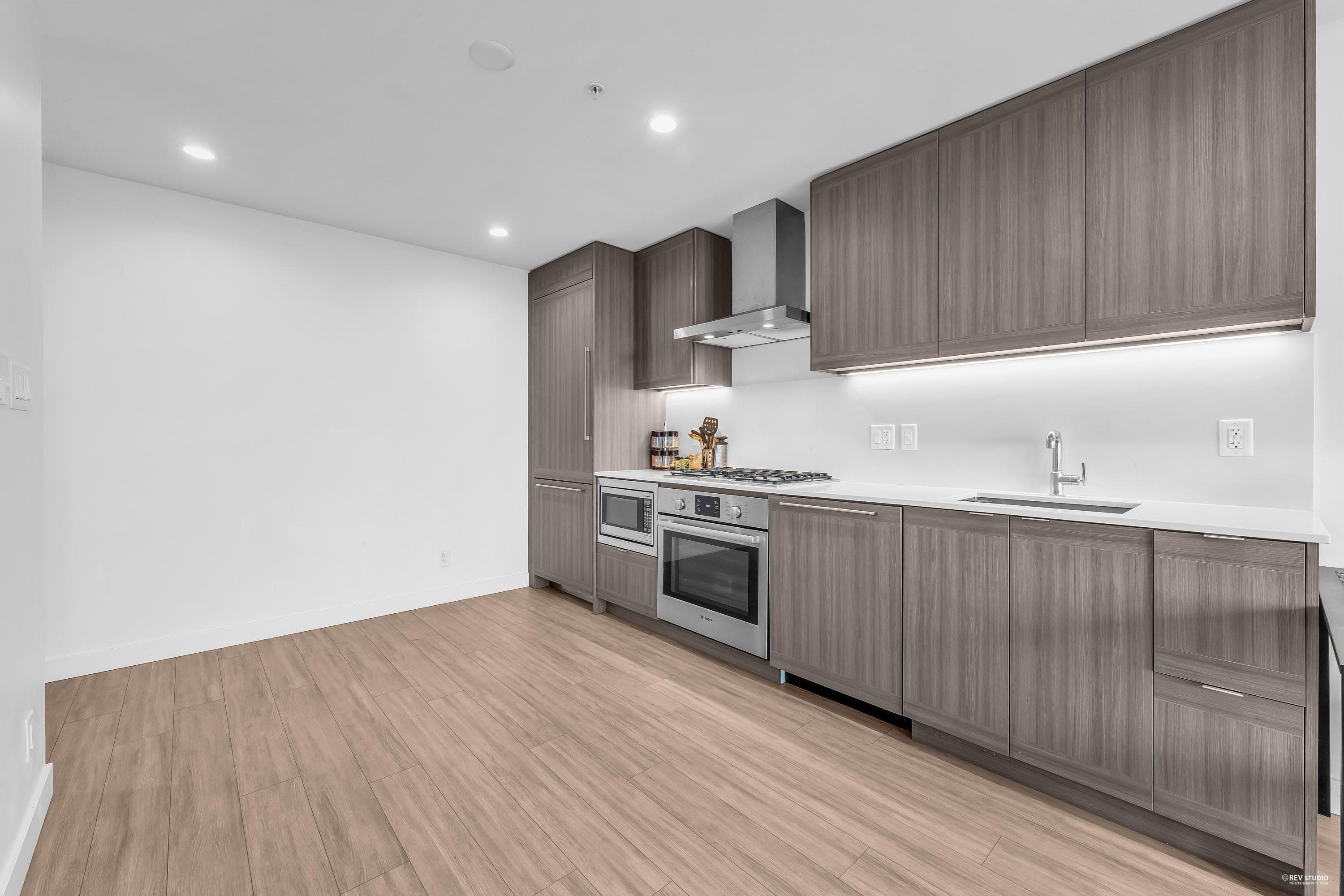 1402 - 2351 Beta Avenue, Burnaby, V5C 0M2 — photo 4
