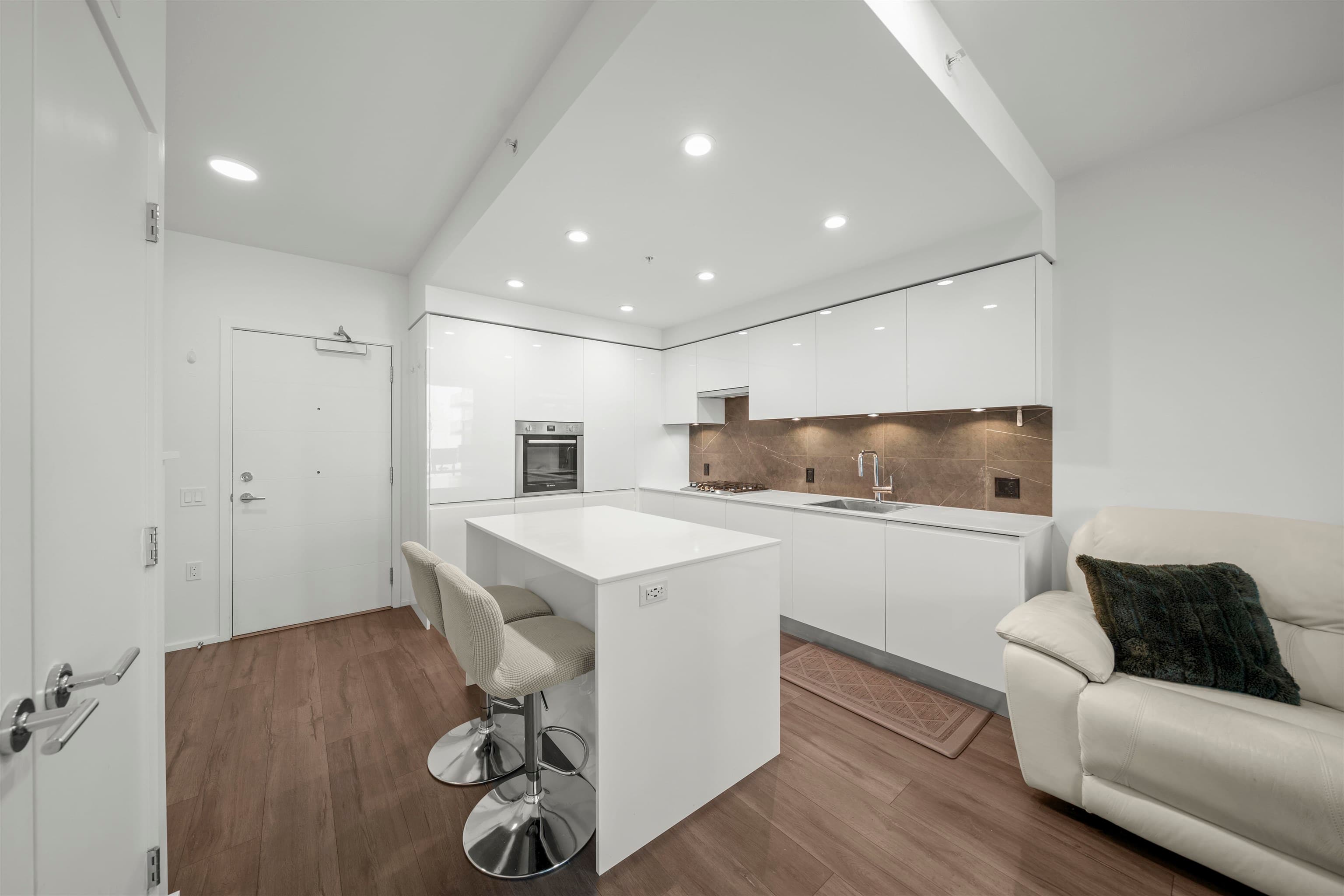403 - 3888 Evergreen Place, Burnaby, V3J 0M2 — photo 3