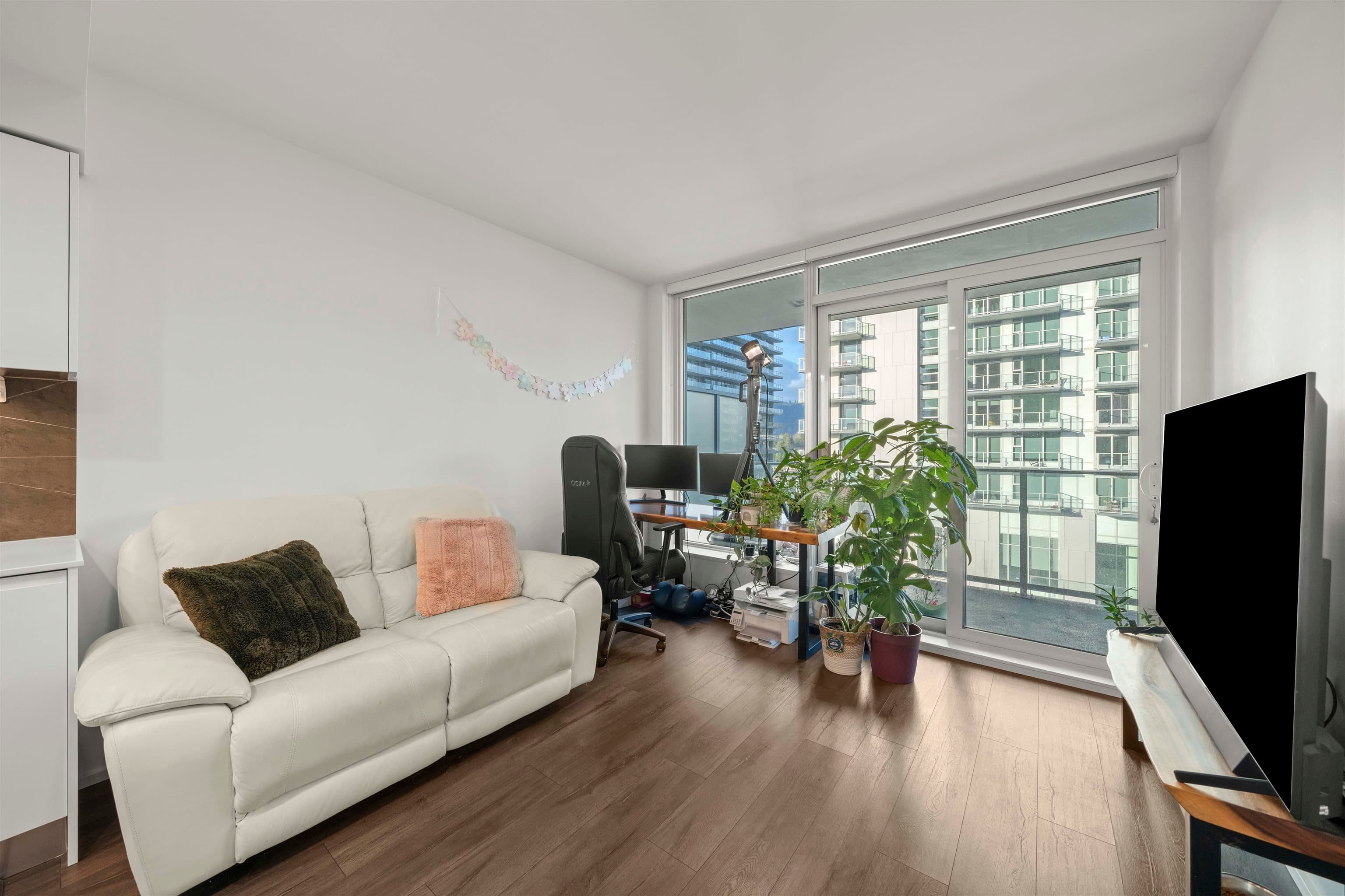 403 - 3888 Evergreen Place, Burnaby, V3J 0M2 — photo 4