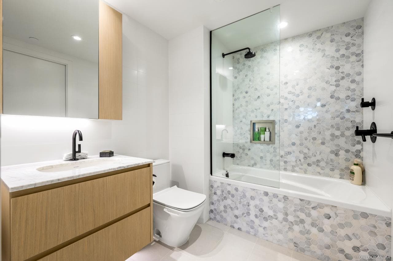 1301 - 1365 Davie Street, Vancouver, V6E 1N5 — photo 5