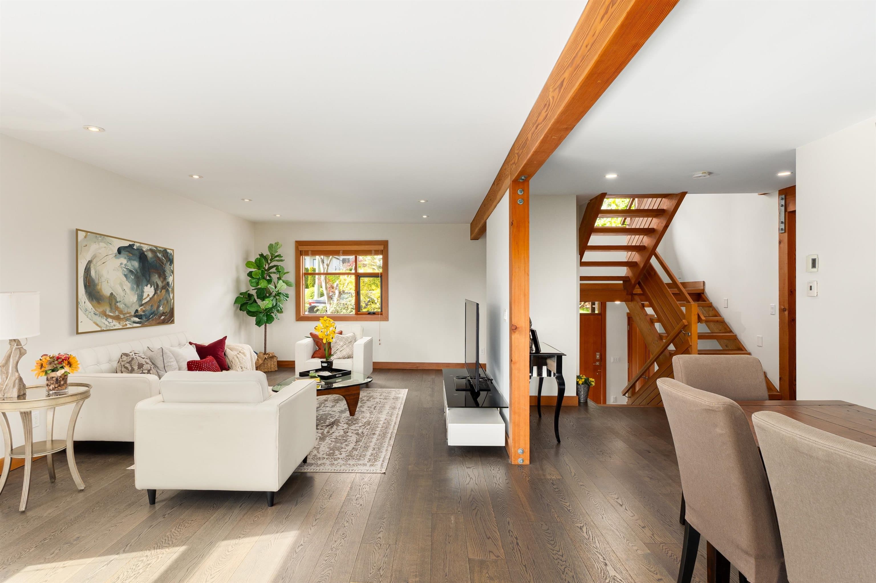 2436 Mathers Avenue, West Vancouver, V7V 2H8 — photo 5