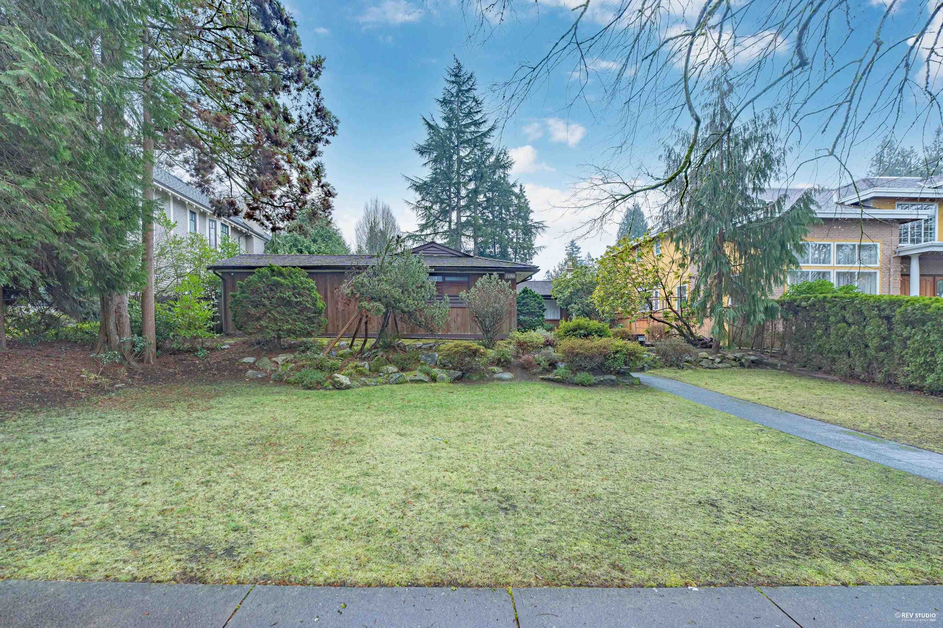 1736 W 37th Avenue, Vancouver
