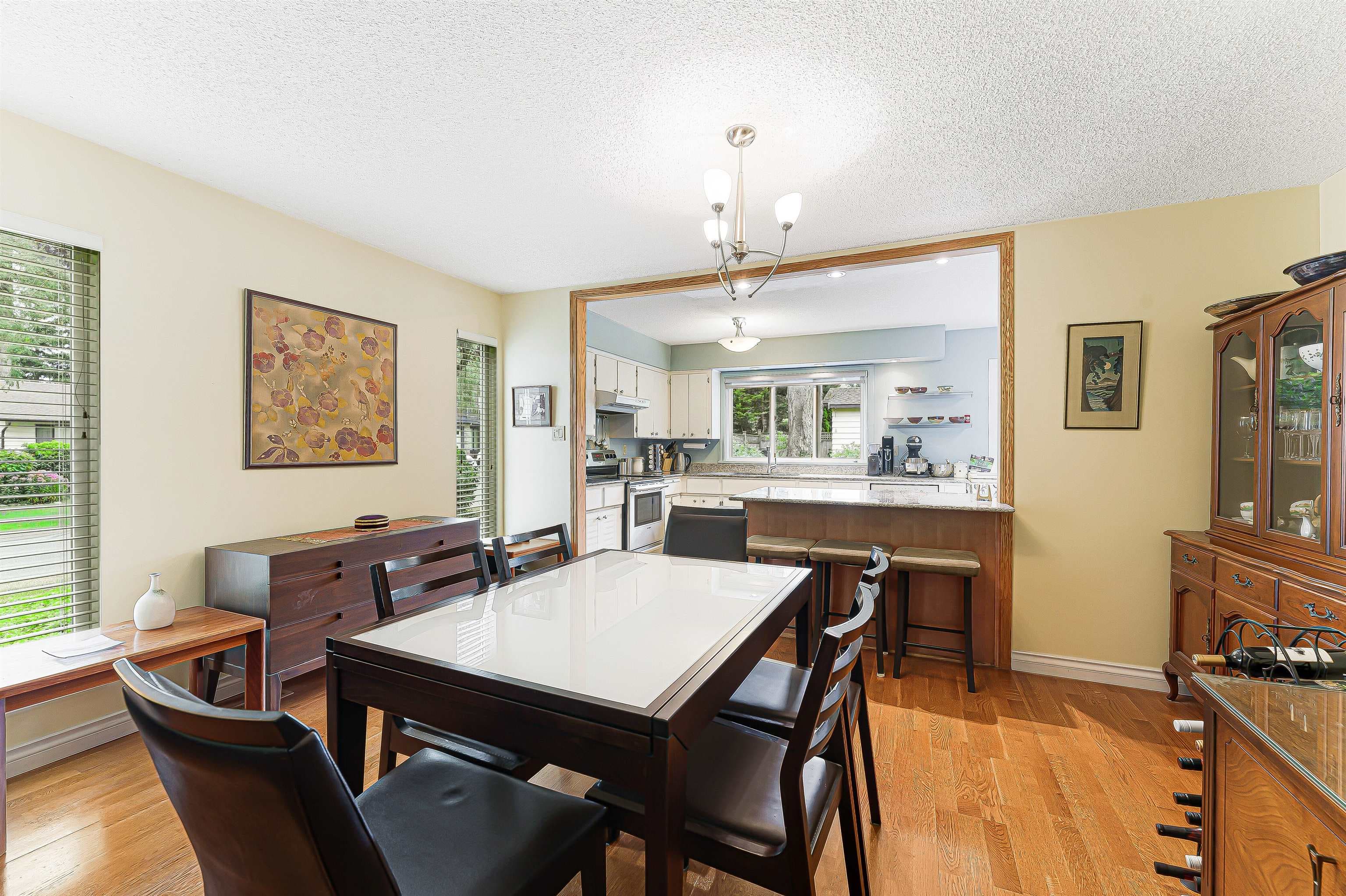 2215 153a Street, Surrey, V4A 4R4 — photo 4