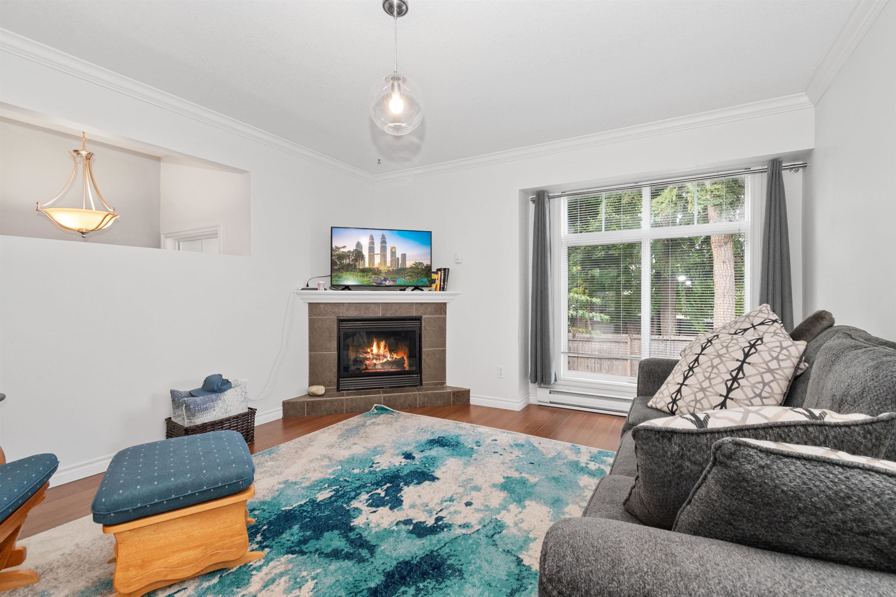 2 - 46608 Yale Road, Chilliwack, V2P 0A4 — photo 2