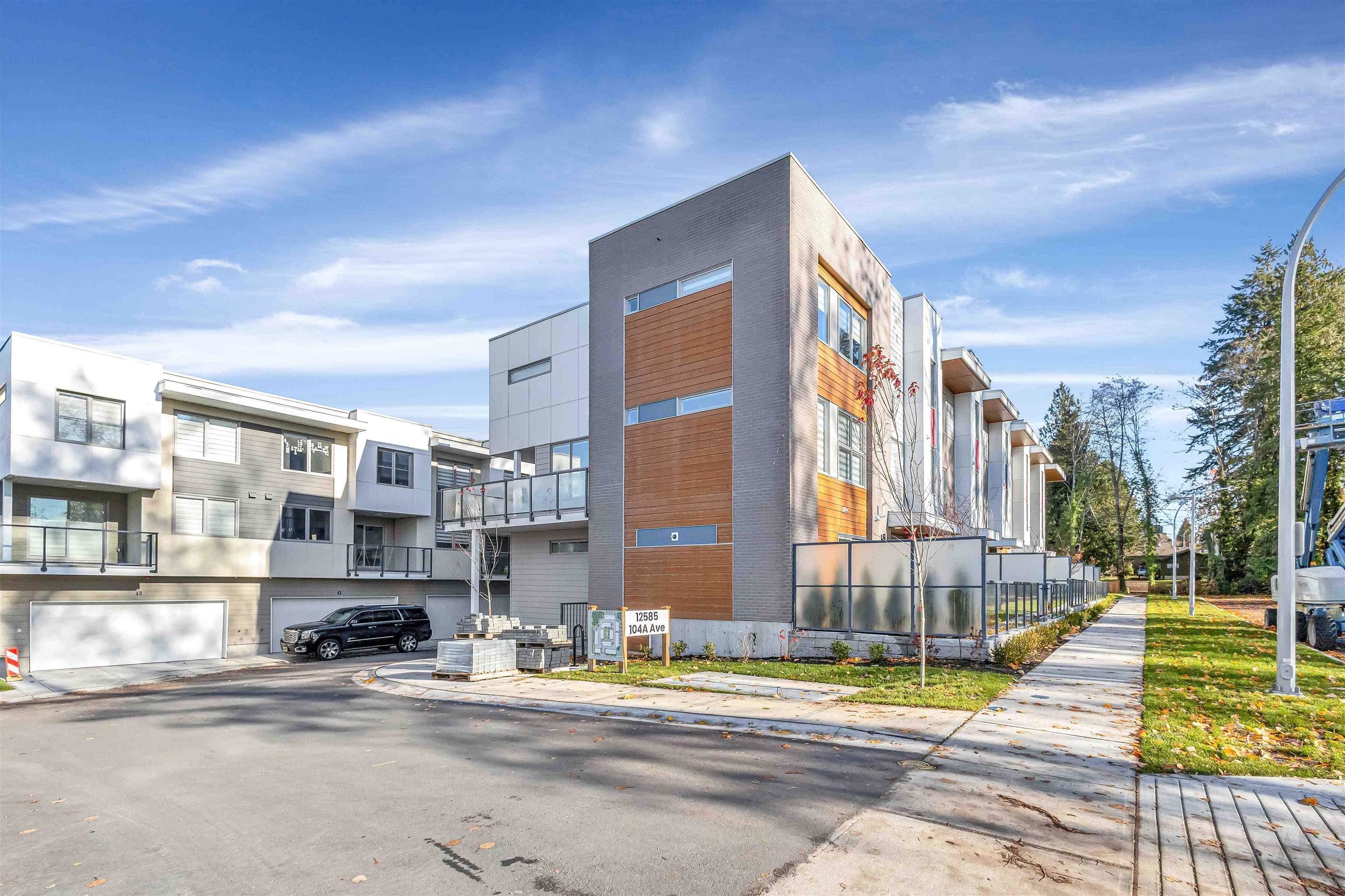 46 - 12585 104a Avenue, Surrey, V3V 0G7 — photo 1