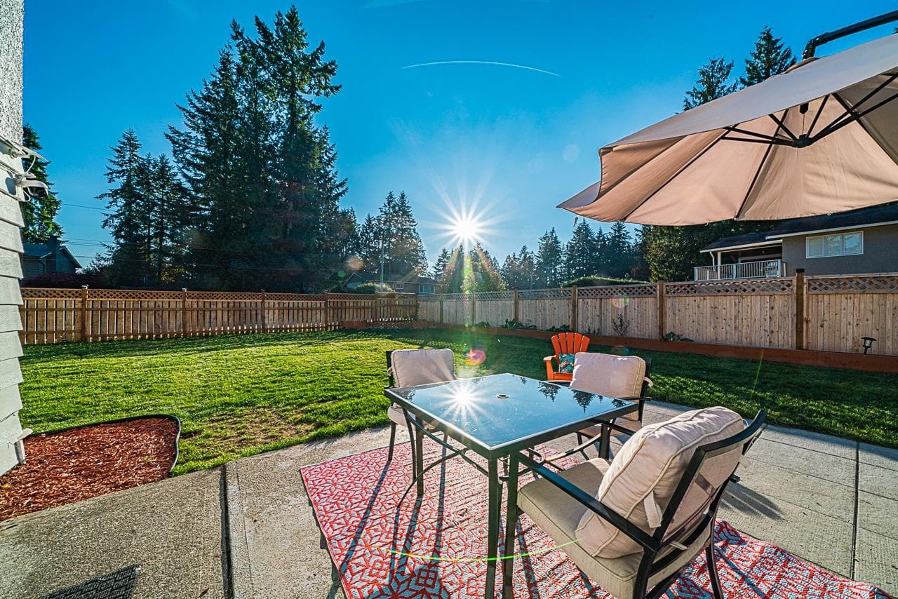 3863 203b Street, Langley, V3A 4X1 — photo 2