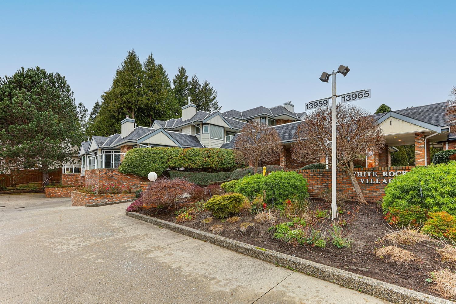 111 - 13959 16 Avenue, Surrey, V4A 1P8 — photo 1