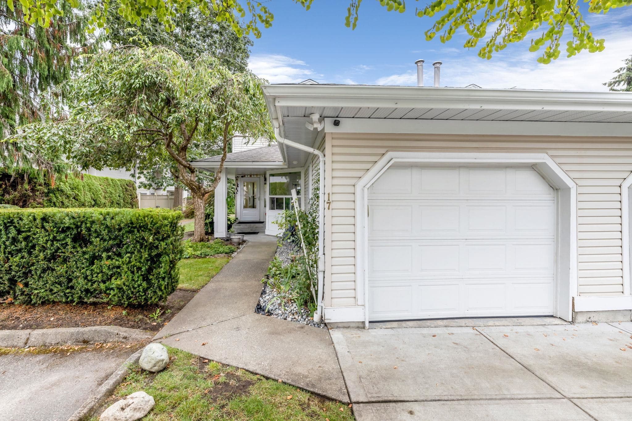 17 - 6478 121 Street, Surrey, V3W 0Y5 — photo 4