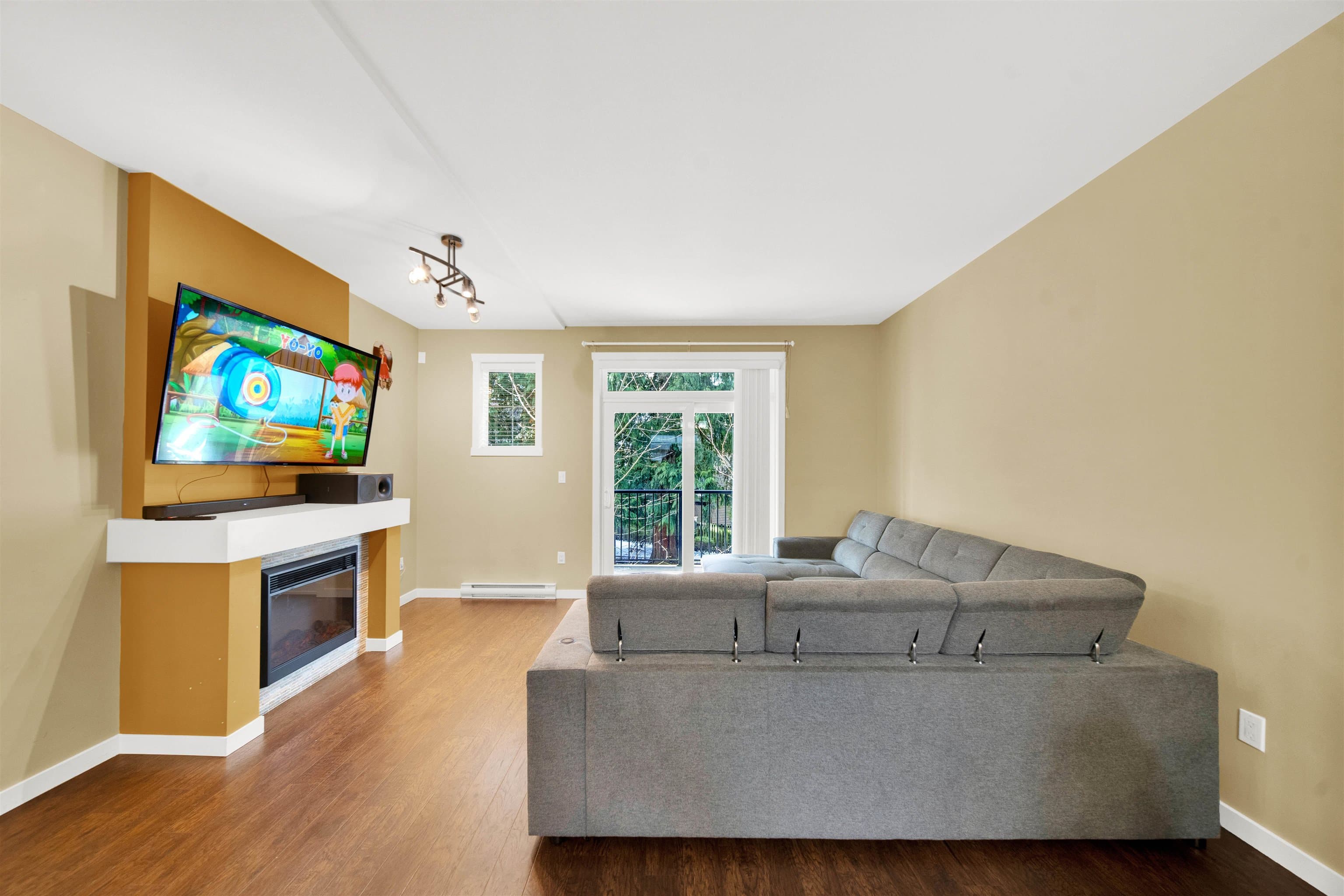 77 - 6123 138 Street, Surrey, V3X 1E8 — photo 3