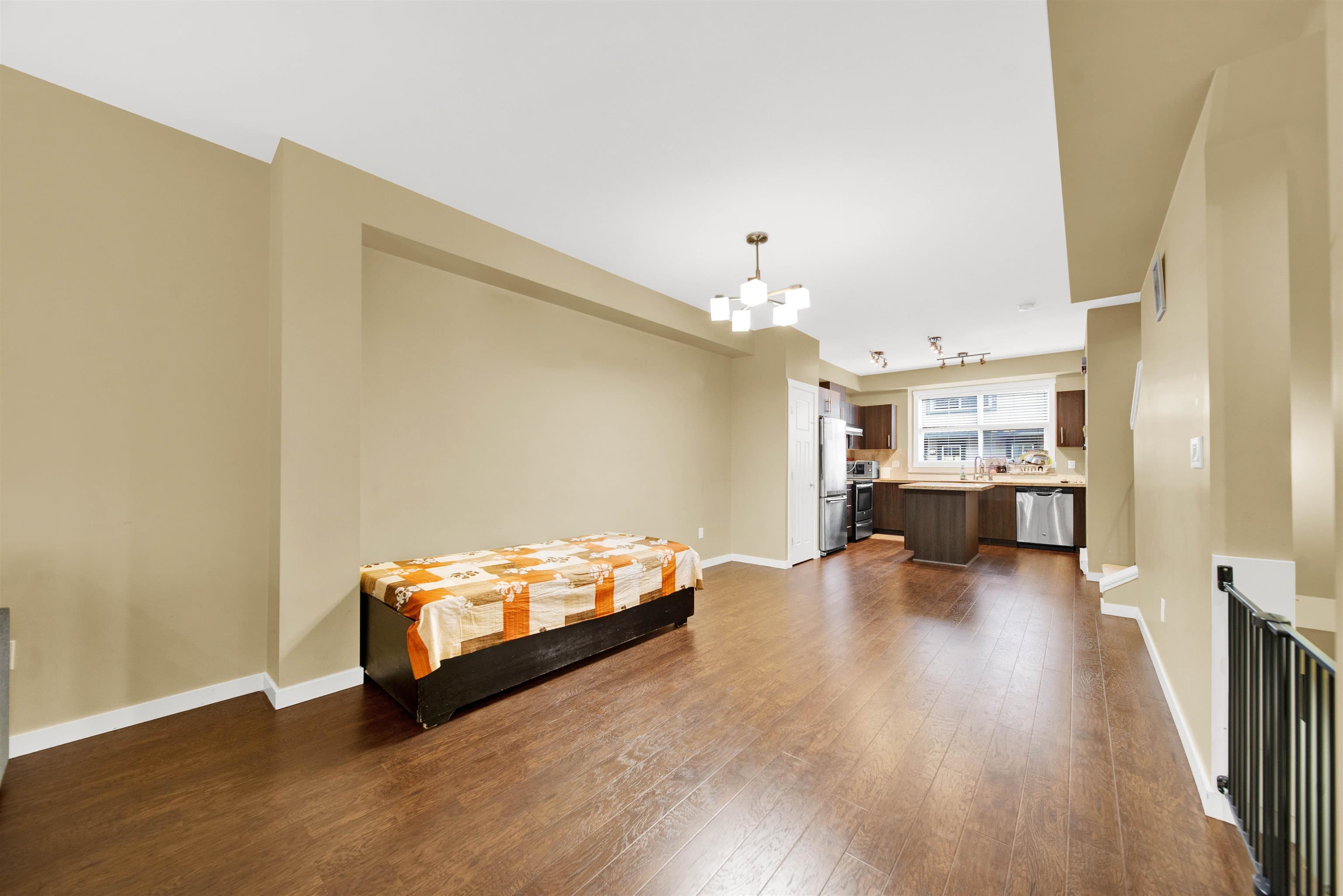 77 - 6123 138 Street, Surrey, V3X 1E8 — photo 4