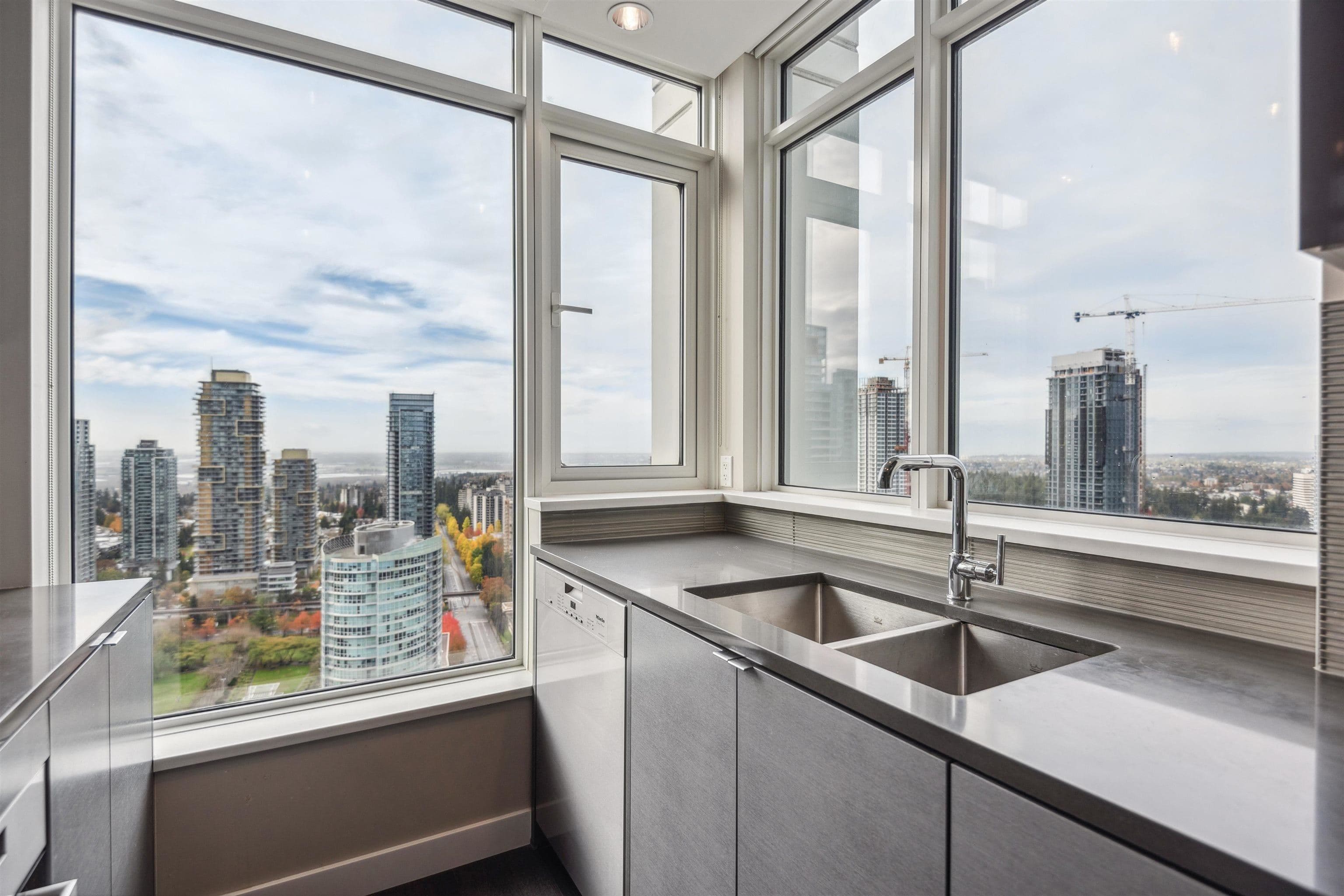 3205 - 4508 Hazel Street, Burnaby, V5H 0E4 — photo 5