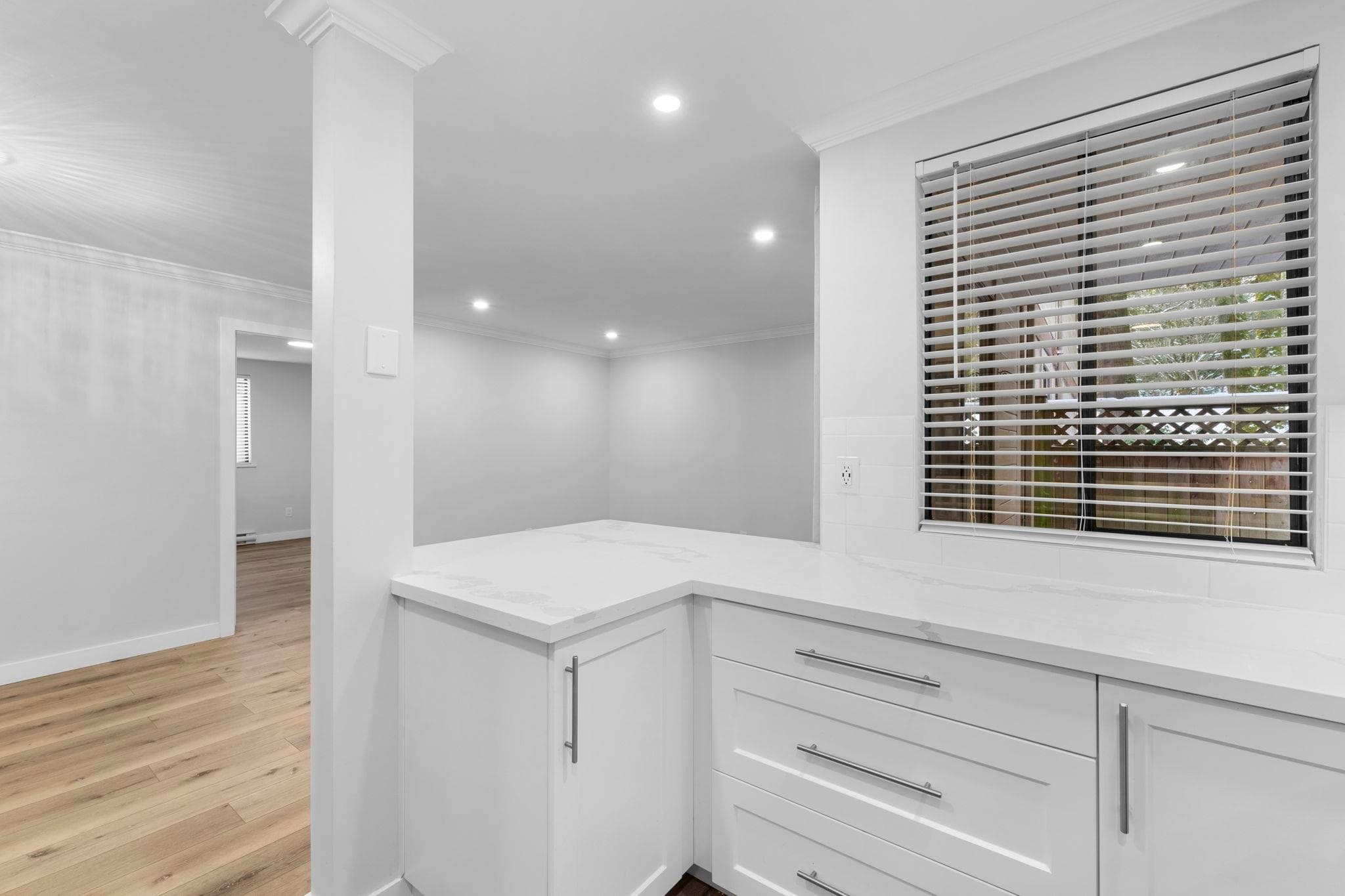 102 - 9152 Saturna Drive, Burnaby, V3J 7K2 — photo 2