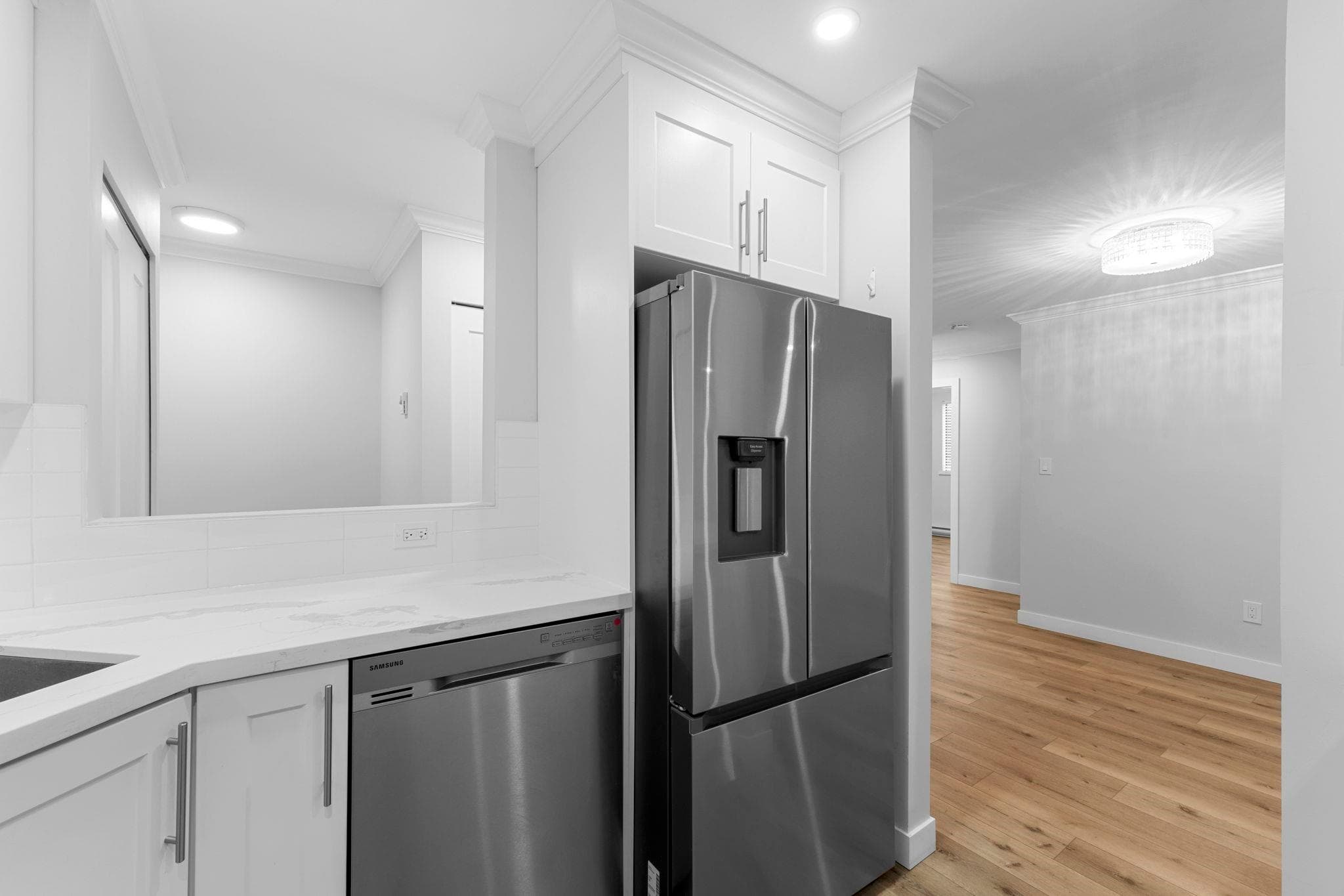 102 - 9152 Saturna Drive, Burnaby, V3J 7K2 — photo 4