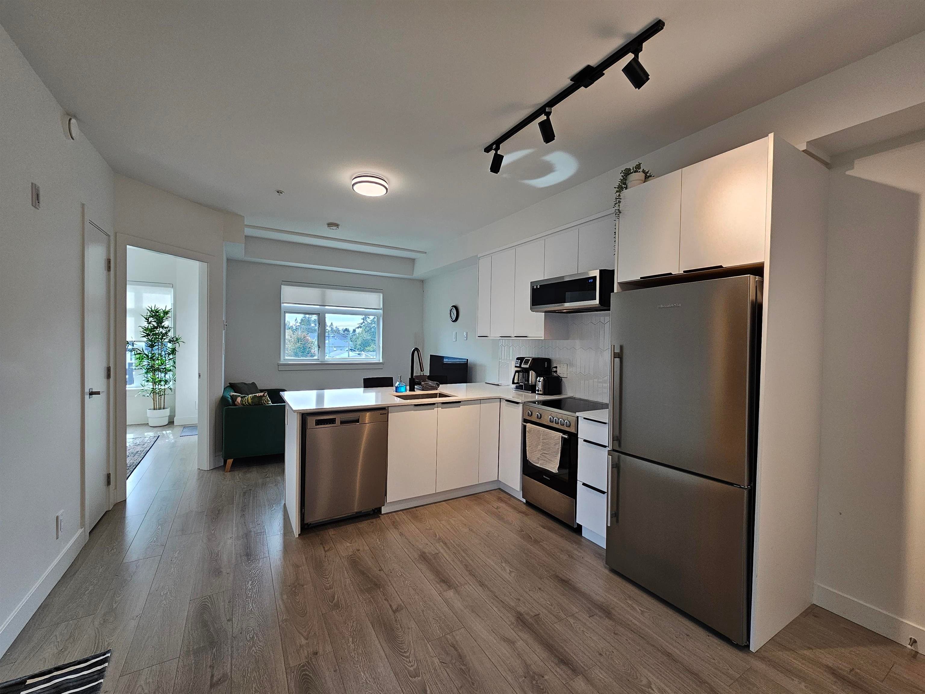 403 - 10616 132 Street, Surrey, V3T 0T3 — photo 4