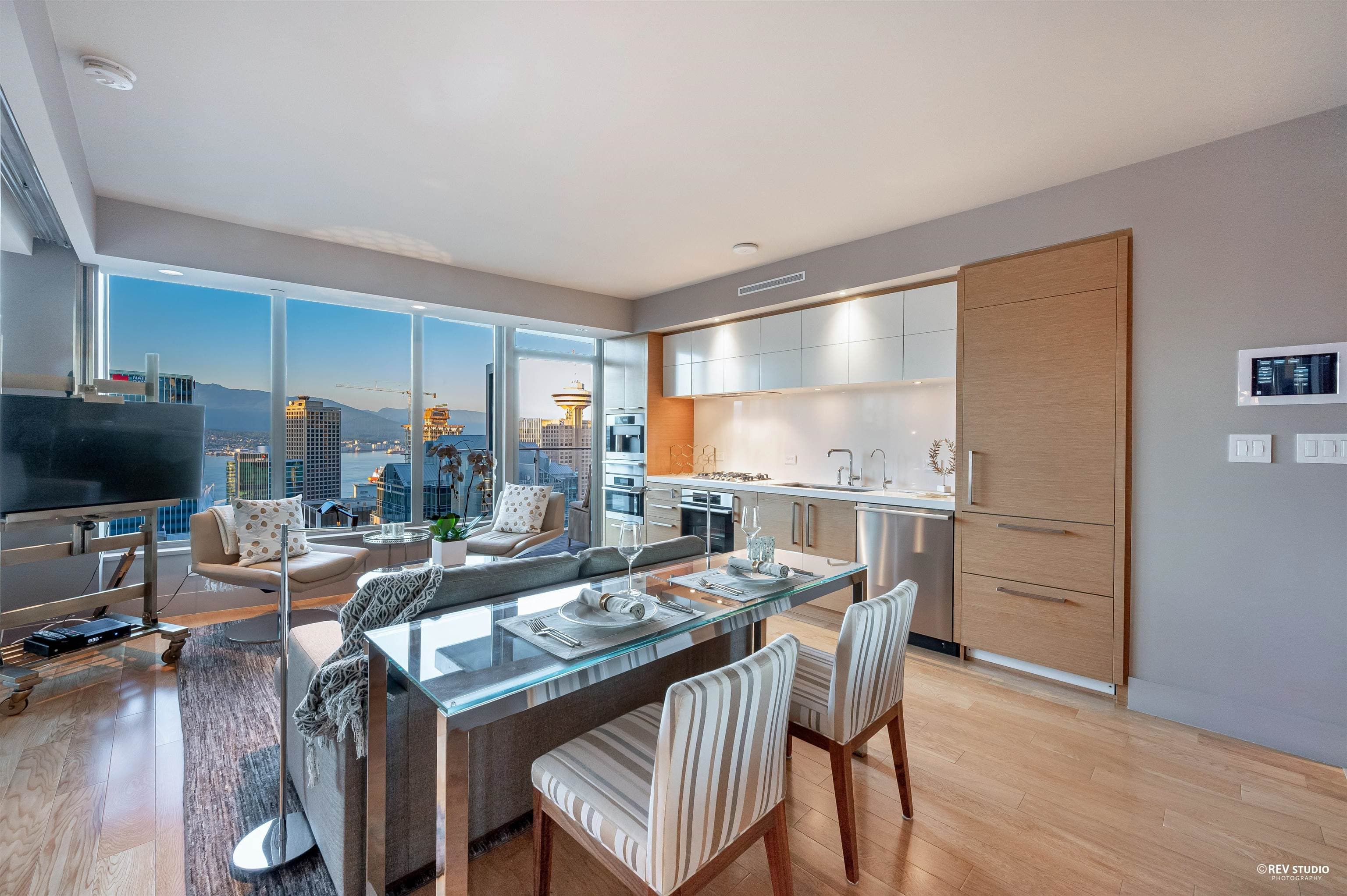 2703 - 667 Howe Street, Vancouver, V6C 0B5 — photo 3