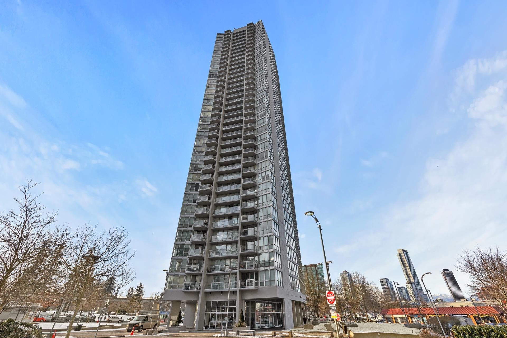 3005 - 13618 100 Avenue, Surrey, V3T 0A8 — photo 3