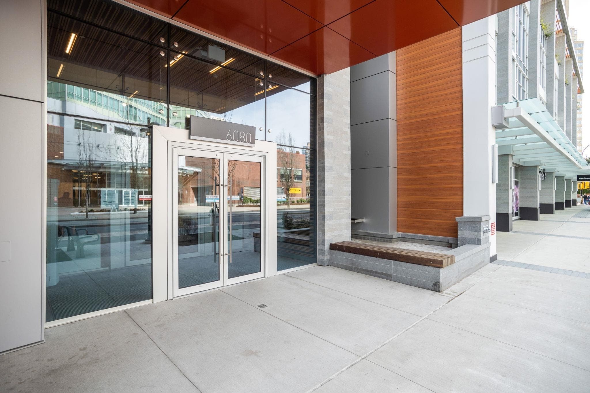 308 - 6080 Mckay Avenue, Burnaby, V5H 0J4 — photo 2