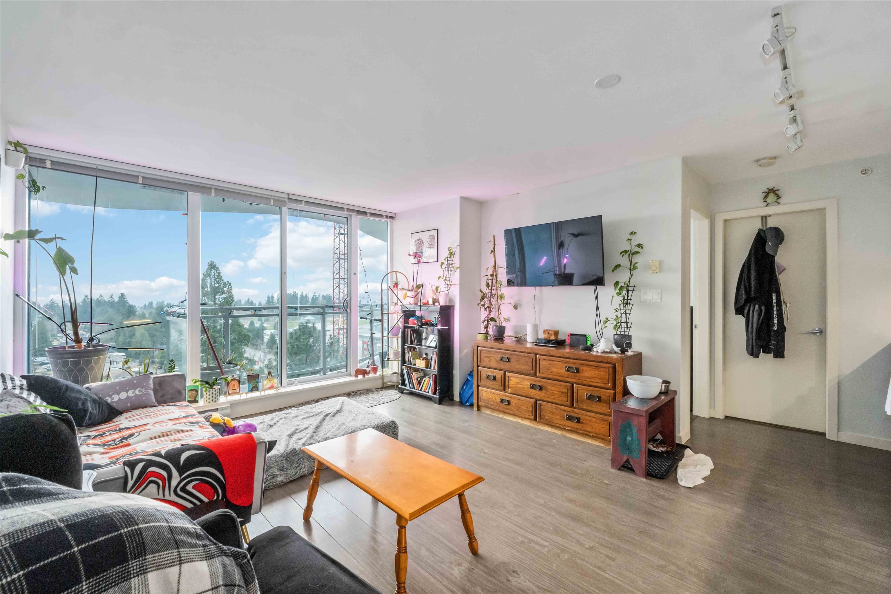 1301 - 13303 Central Avenue, Surrey, V3T 0K6 — photo 2