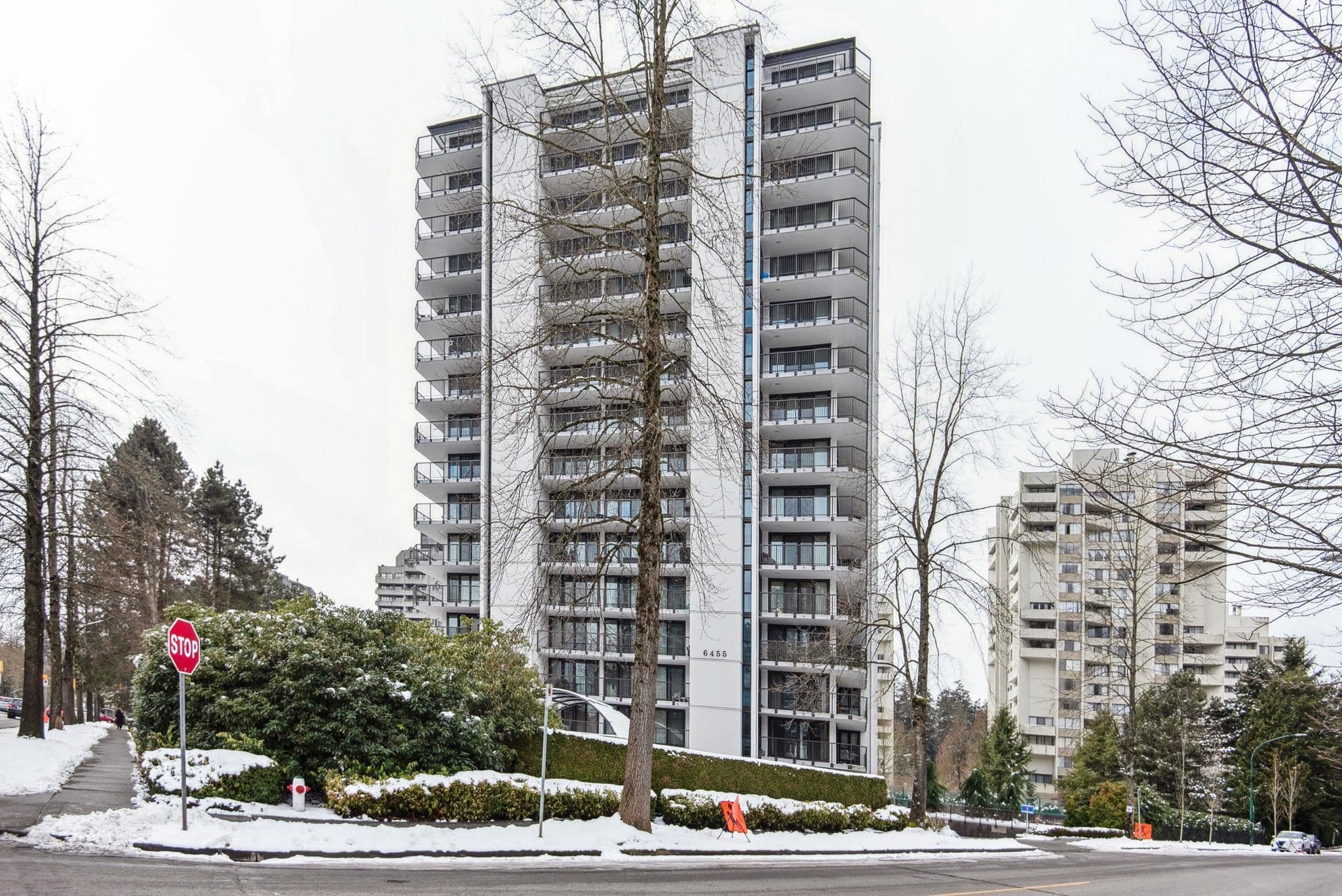 707 - 6455 Willingdon Avenue, Burnaby, V7A 5A8 — photo 2