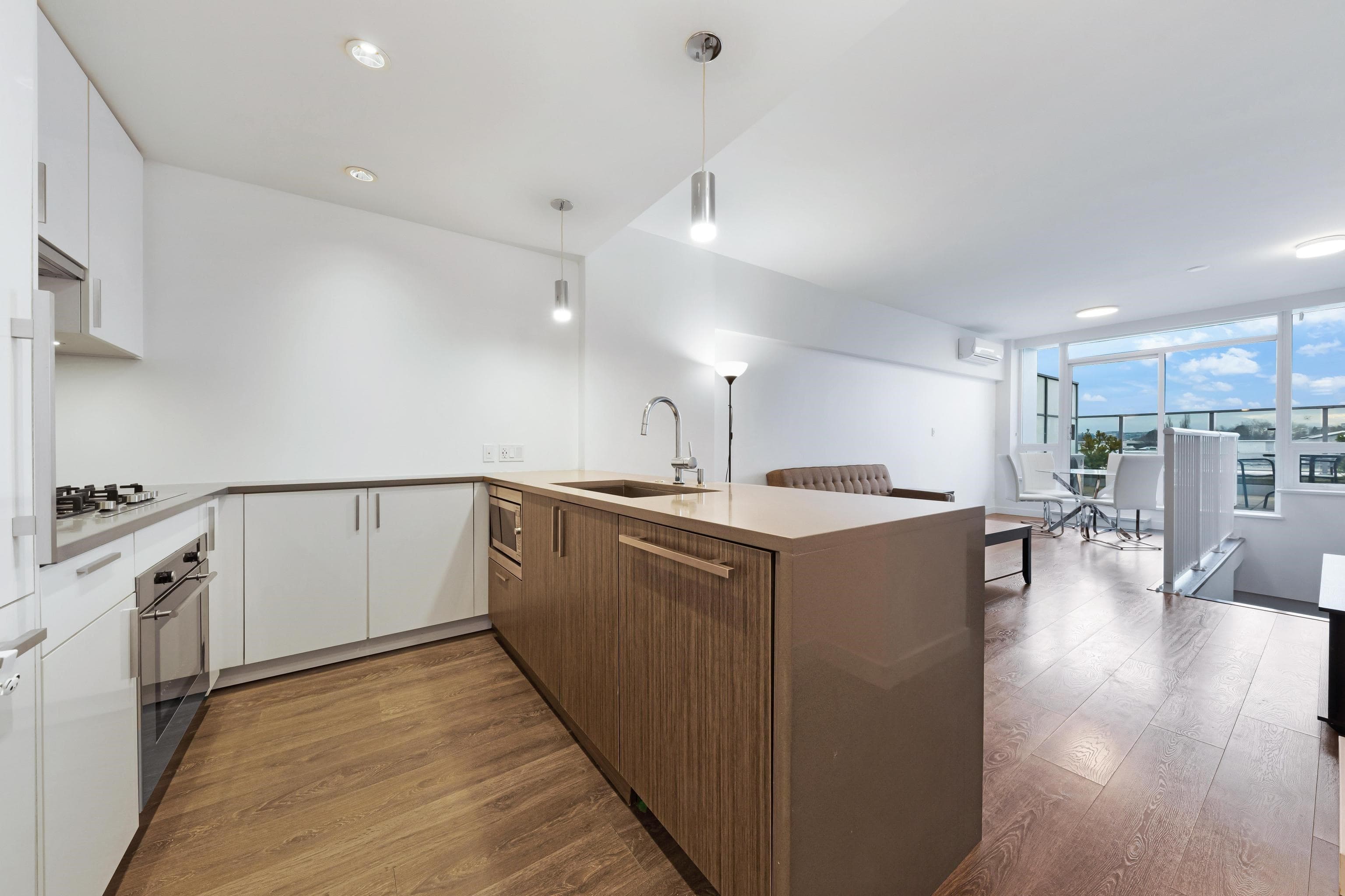 517 - 5599 Cooney Road, Richmond, V6X 0N8 — photo 2