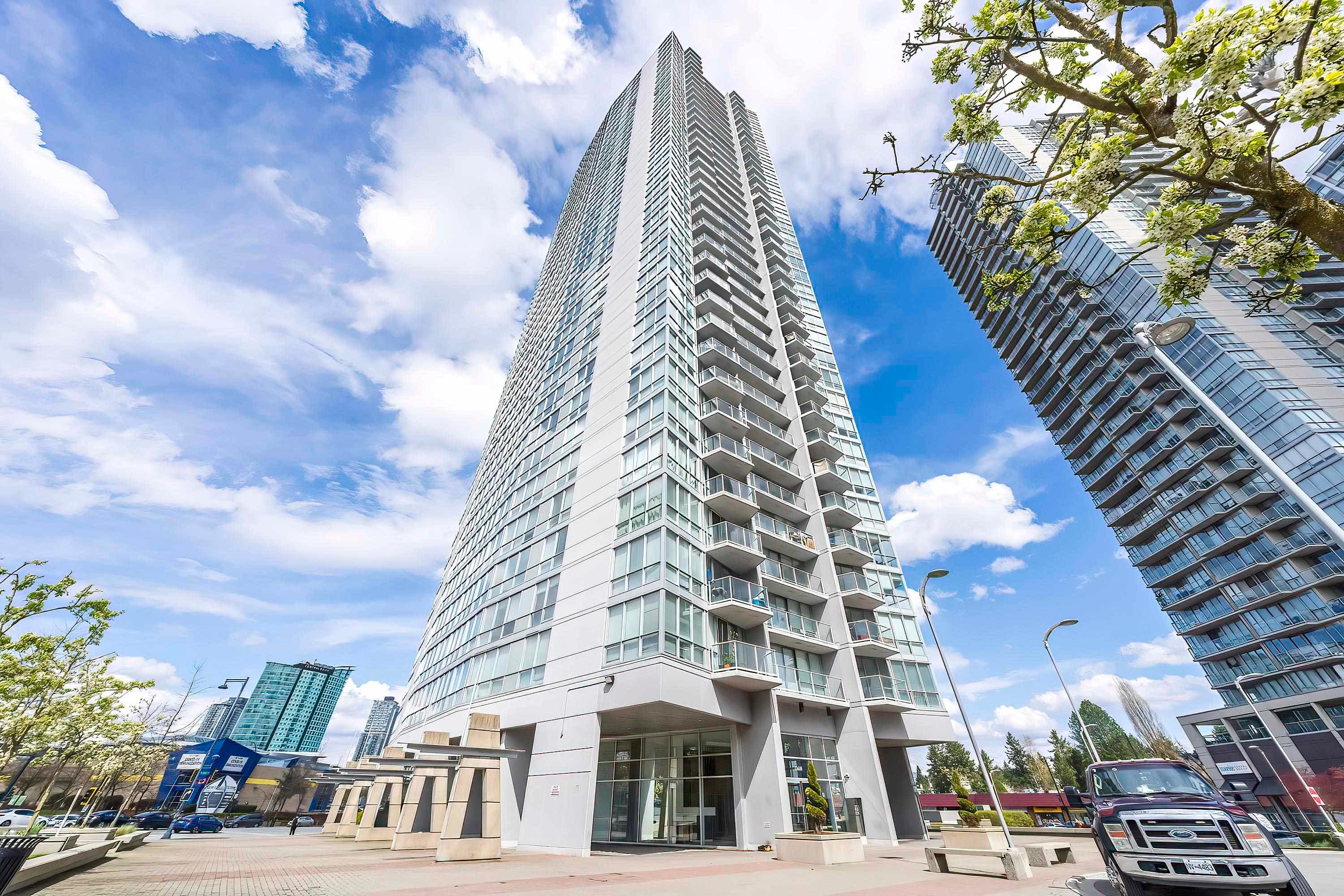 3205 - 13618 100 Avenue, Surrey, V3T 0A8 — photo 5
