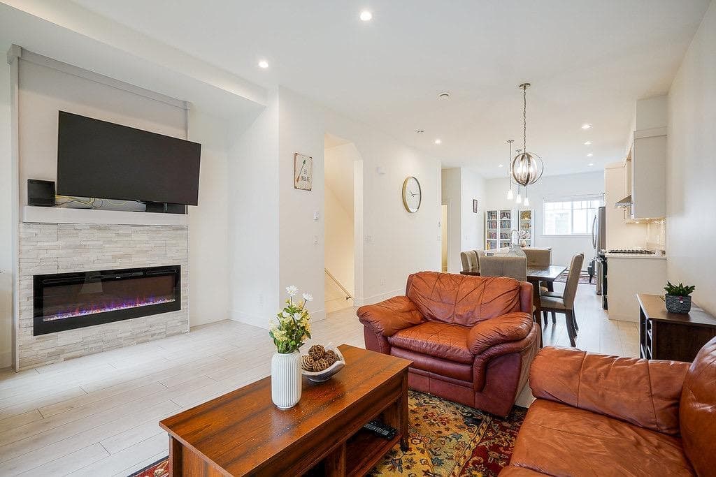 24 - 6188 141 Street, Surrey, V3X 0J7 — photo 4
