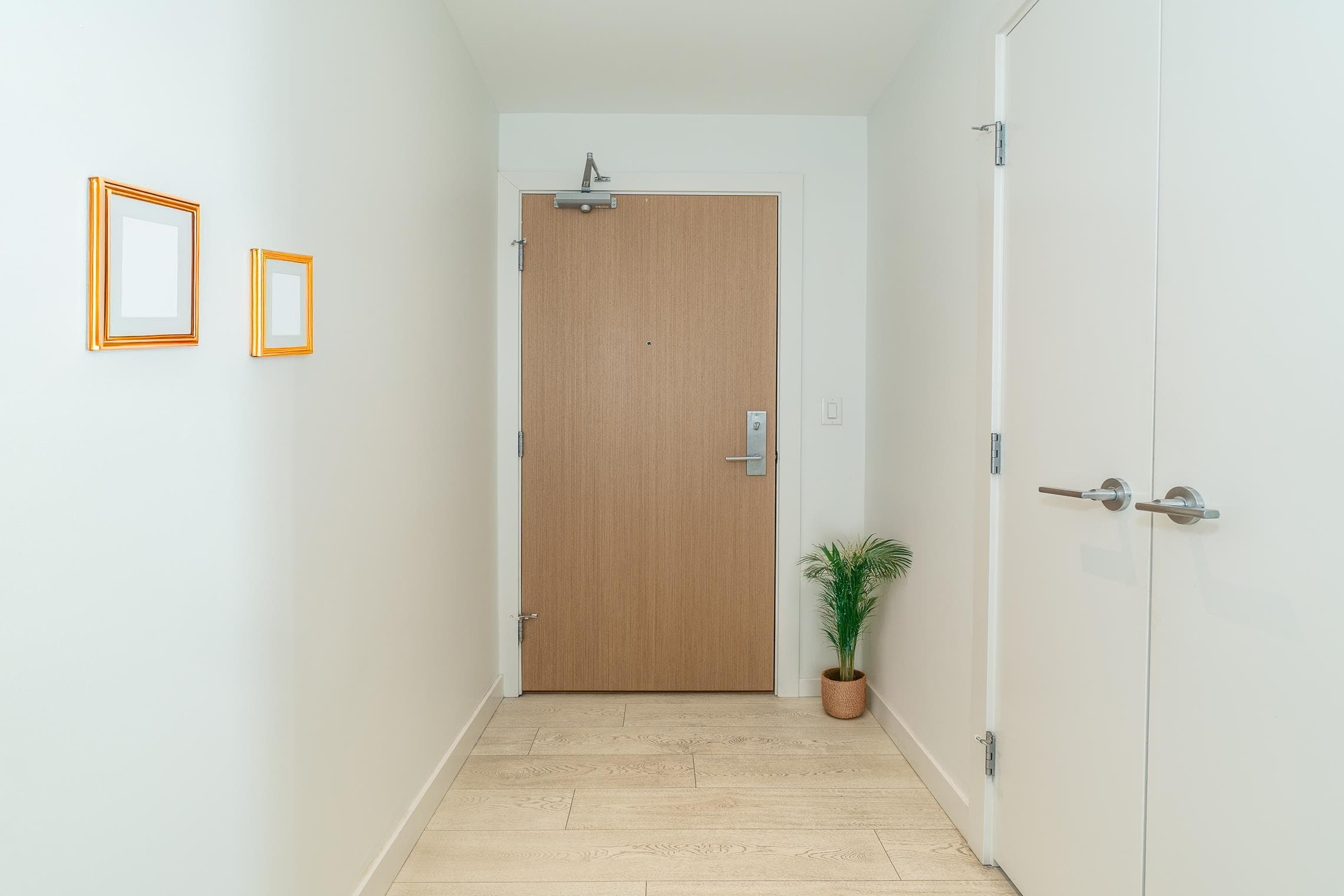 1802 - 4670 Assembly Way, Burnaby, V5H 0H3 — photo 5