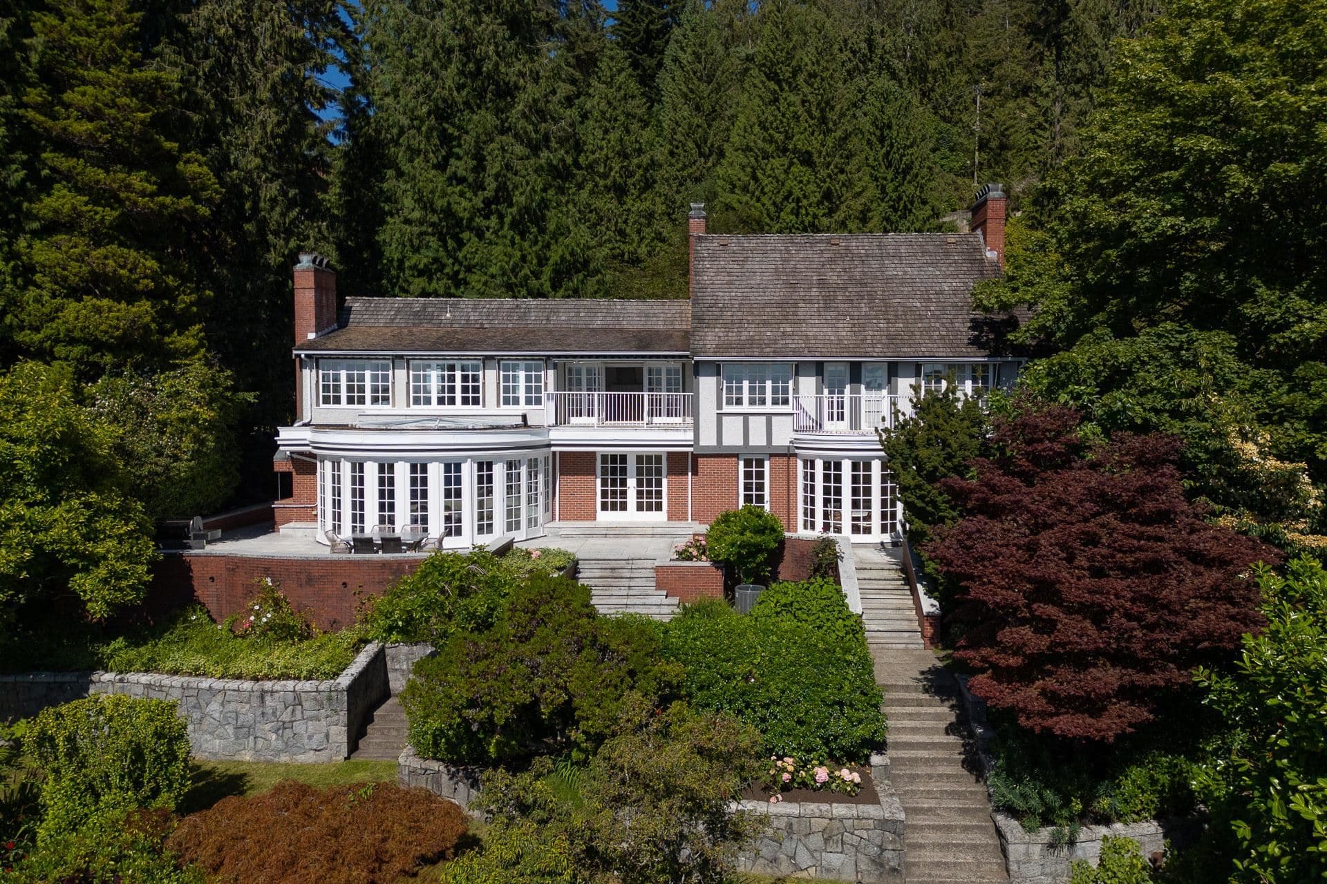 5240 Marine Drive, West Vancouver, V7W 2P8 — photo 1