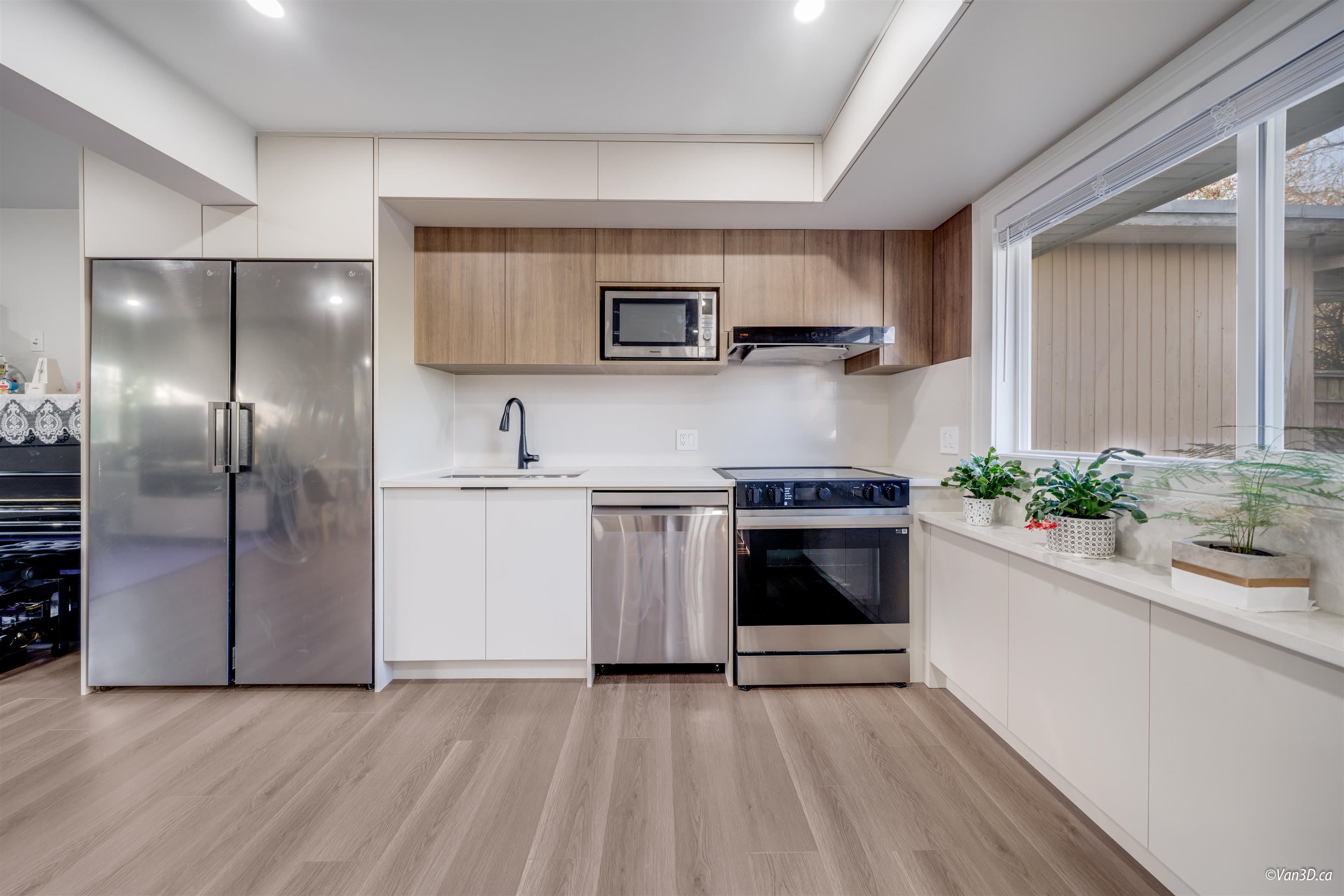 7843 Wedgewood Street, Burnaby, V5E 2E5 — photo 2