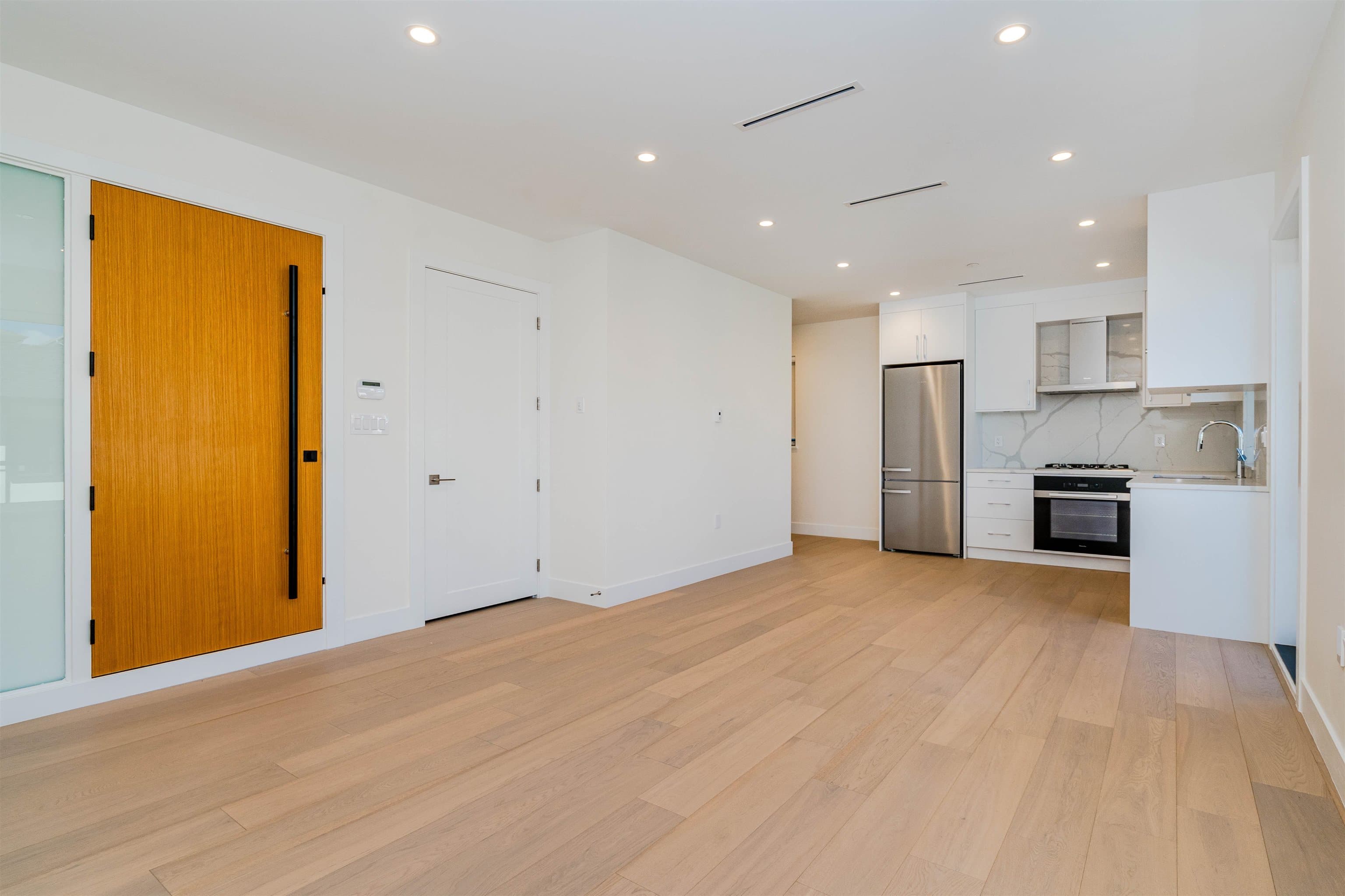 8182 Cartier Street, Vancouver, V6P 4T5 — photo 5