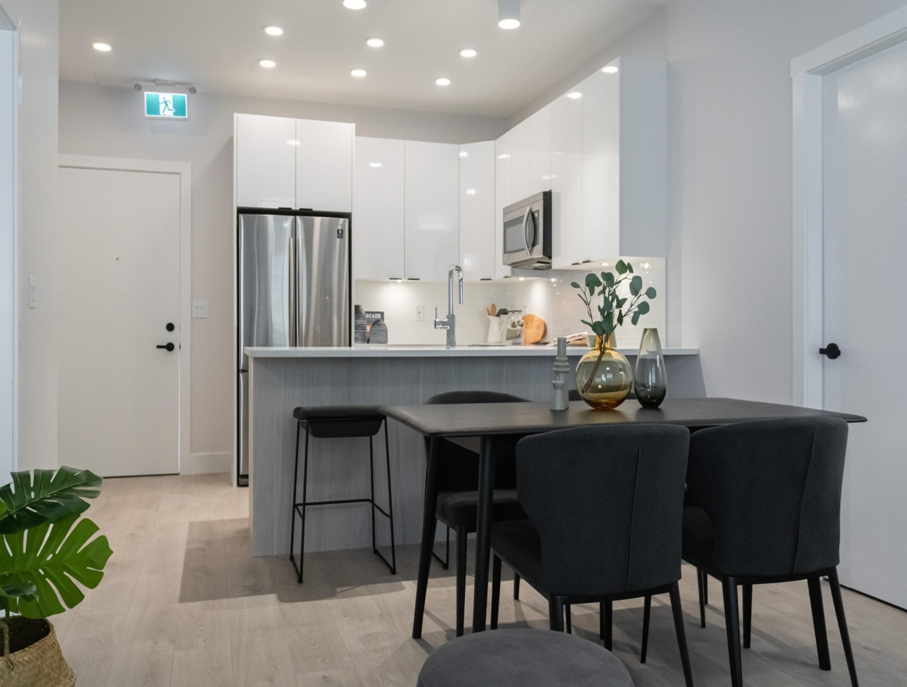 312 - 13458 95 Avenue, Surrey, V3V 1P5 — photo 2