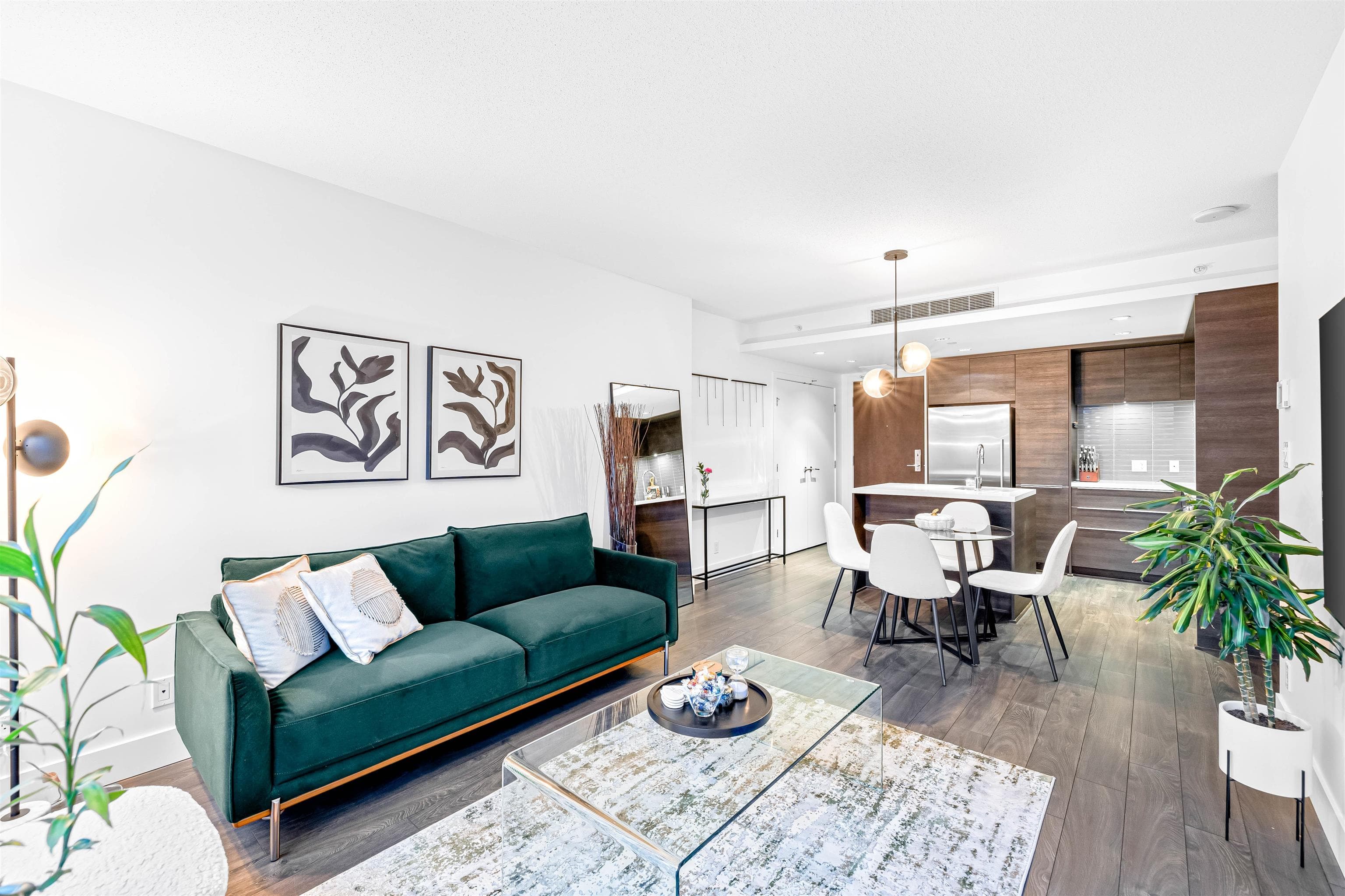1401 - 1550 Fern Street, North Vancouver, V7J 0A9 — photo 3