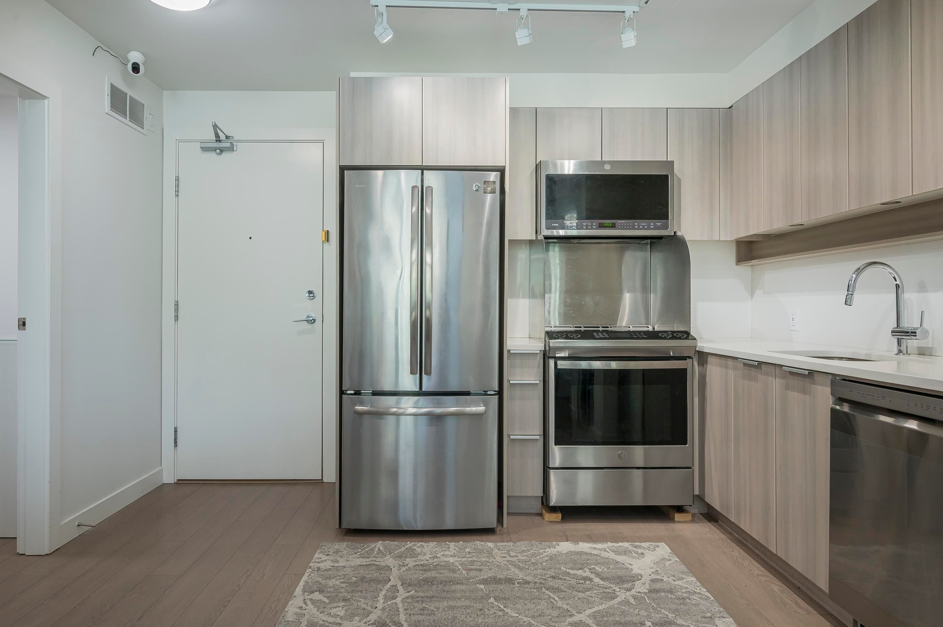 315 - 13308 Central Avenue, Surrey, V3T 0M4 — photo 2