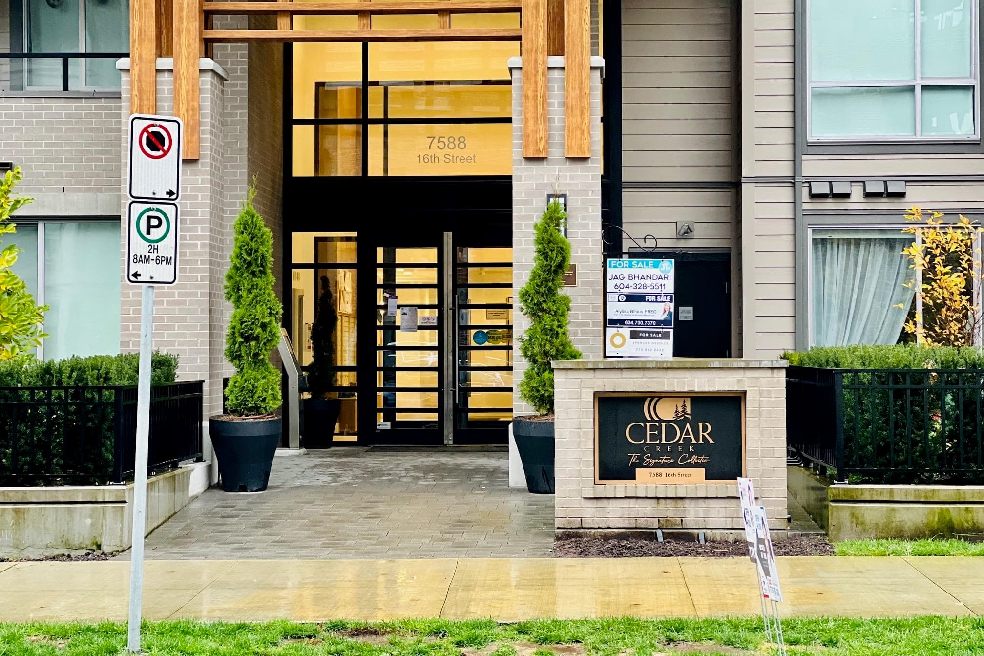 209 - 7588 16th Street, Burnaby, V3N 0H8 — photo 2