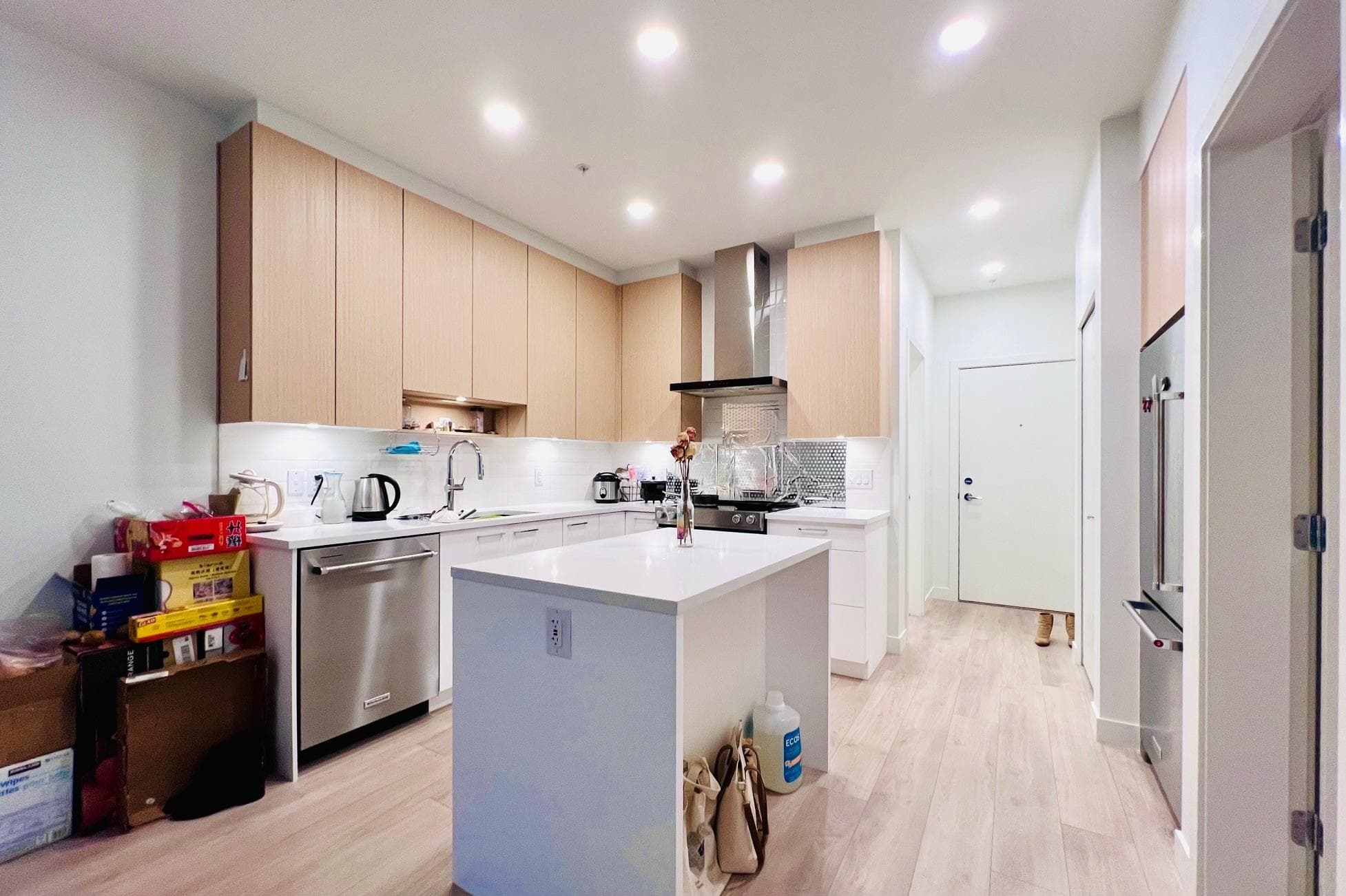 209 - 7588 16th Street, Burnaby, V3N 0H8 — photo 5