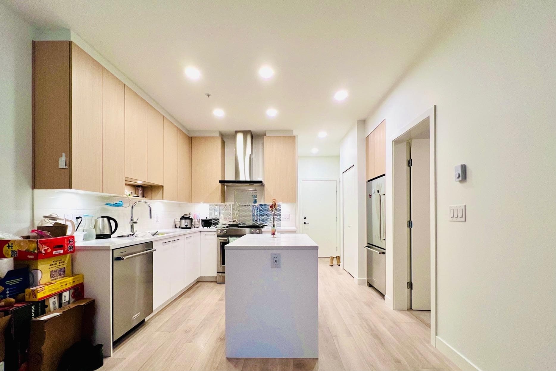 209 - 7588 16th Street, Burnaby, V3N 0H8 — photo 4