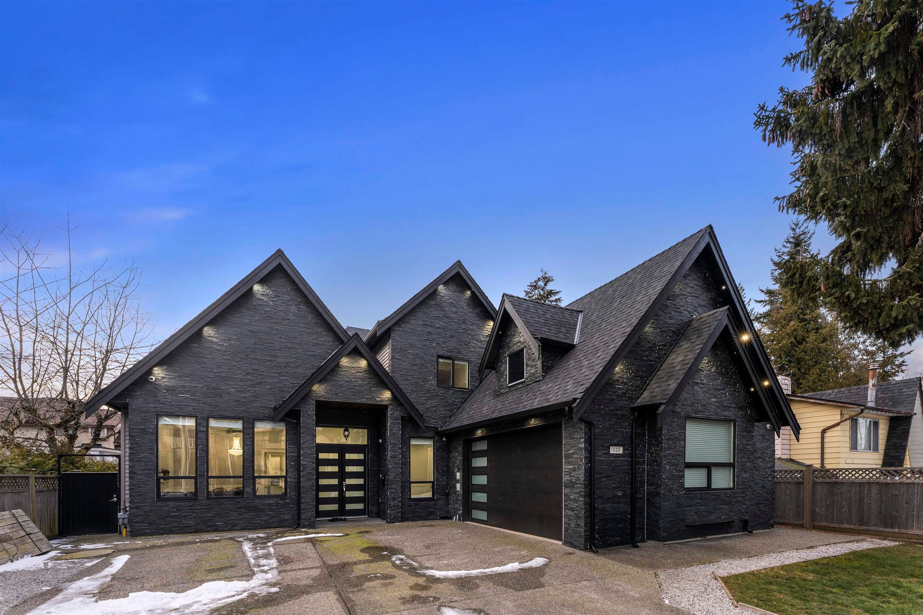 7019 130 Street, Surrey