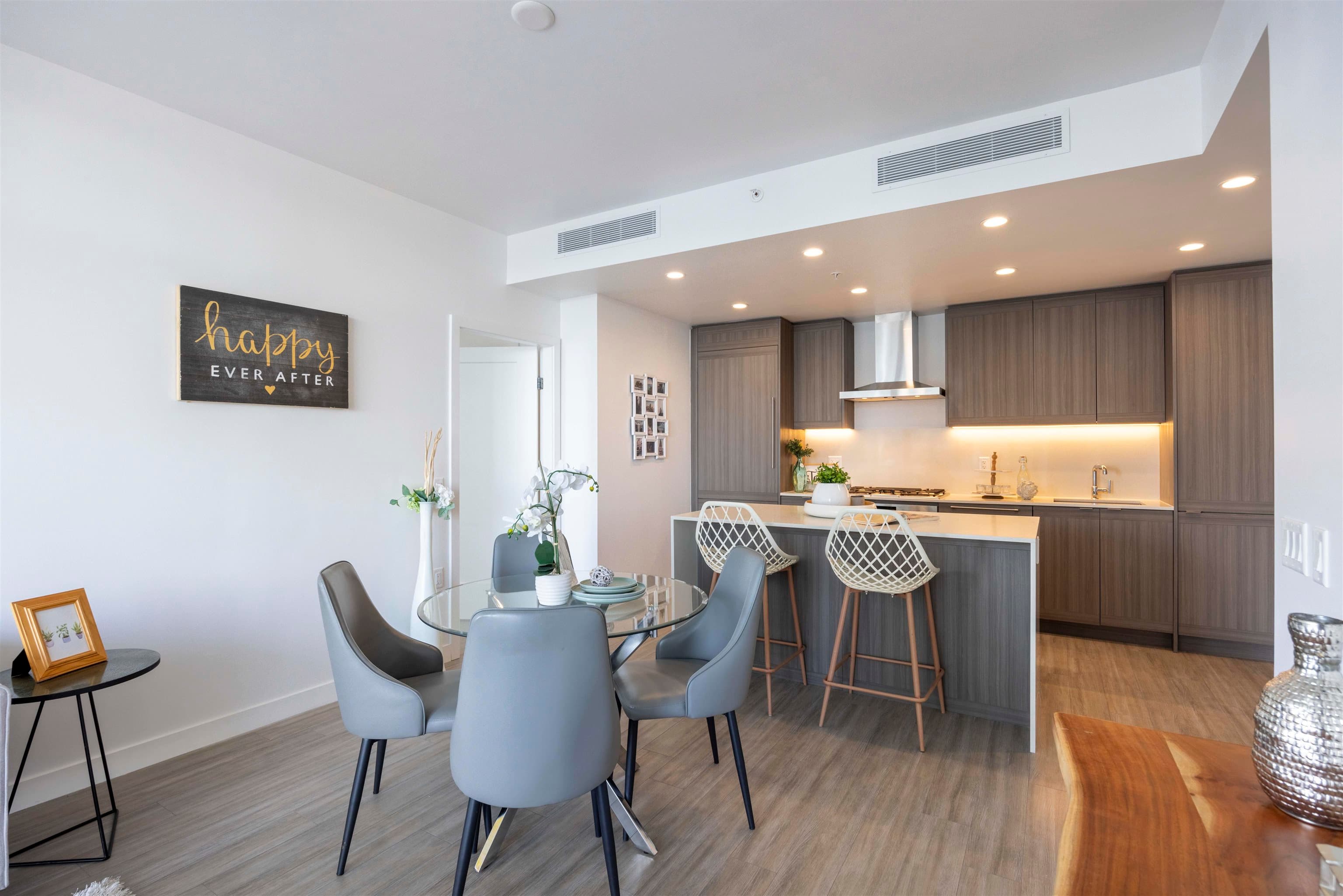 2702 - 2311 Beta Avenue, Burnaby, V5C 0M1 — photo 5