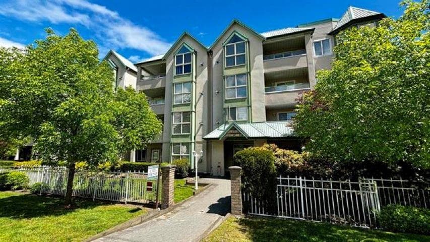 209 - 10128 132 Street, Surrey, V3T 3T5 — photo 1