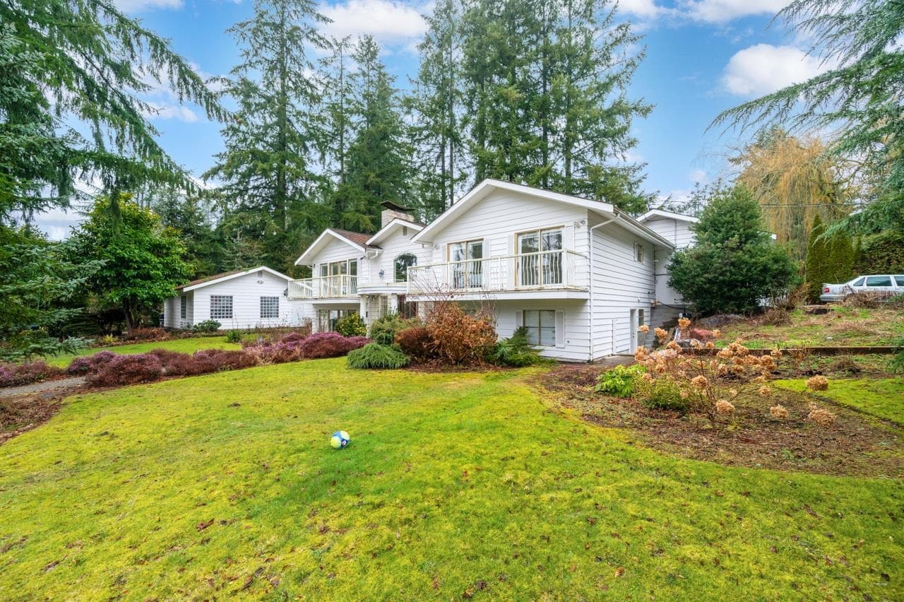 13595 56 Avenue, Surrey, V3X 2Z5 — photo 2